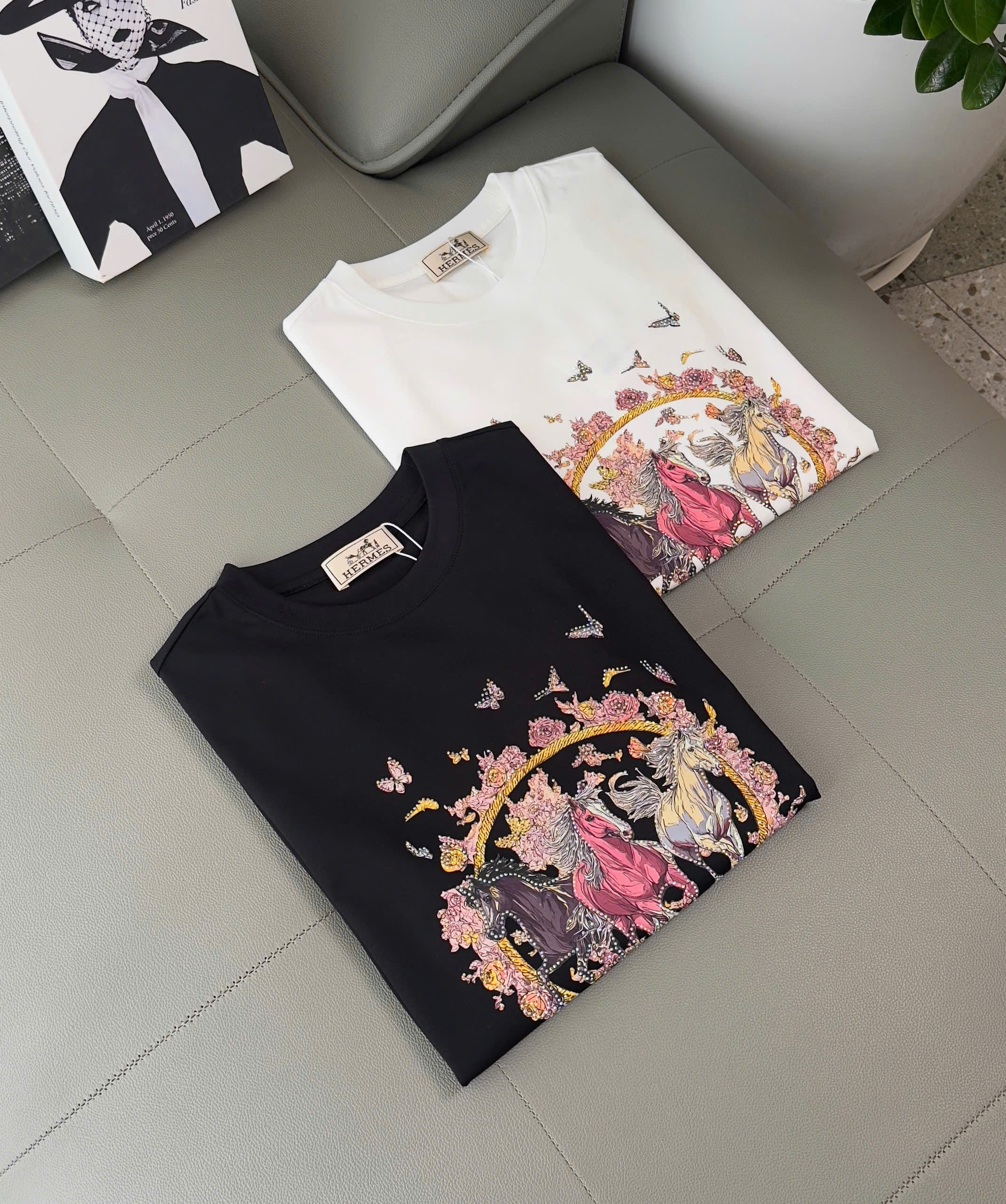 Áo phông T shirt Hermes HM họa tiết Ngựa Phi đình hạt cườm Like Auth S-XL DDT\Trắng