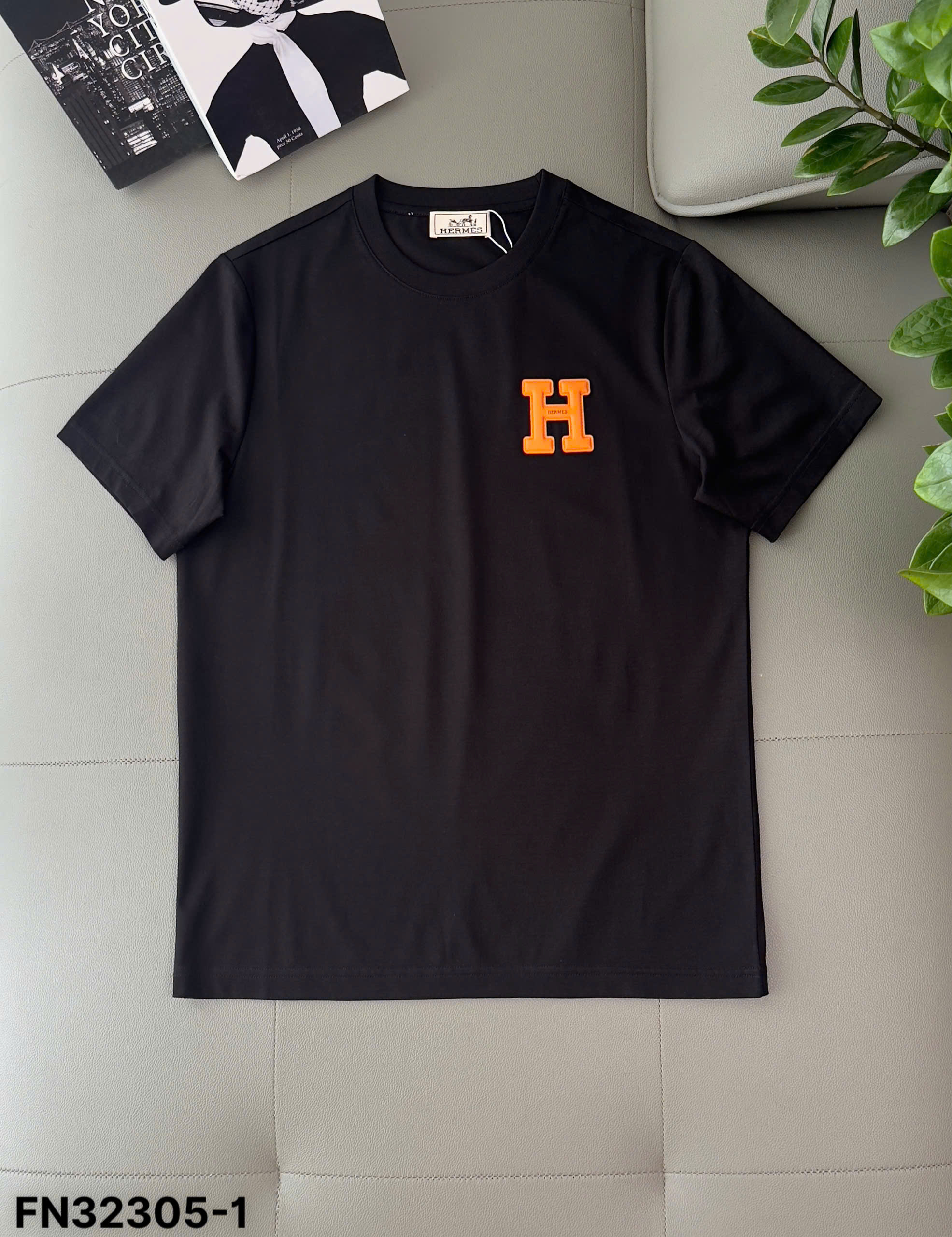 Áo phông T shirt Hermes HM logo chữ H tag da ngực Like Auth S-XL DDT\Đen