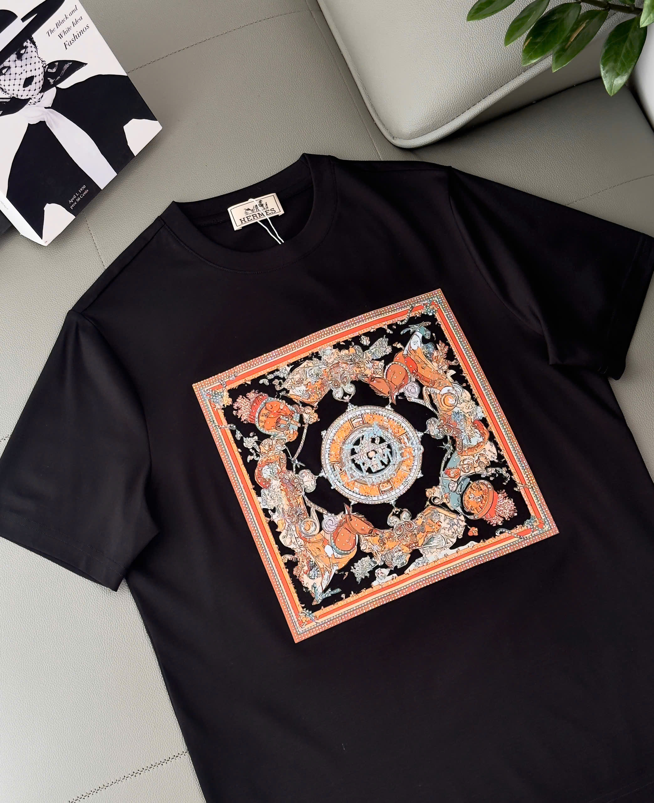 Áo phông T shirt Hermes HM wash ô vuông Cam ngực hình đính đá Like Auth S-XL DDT\Đen