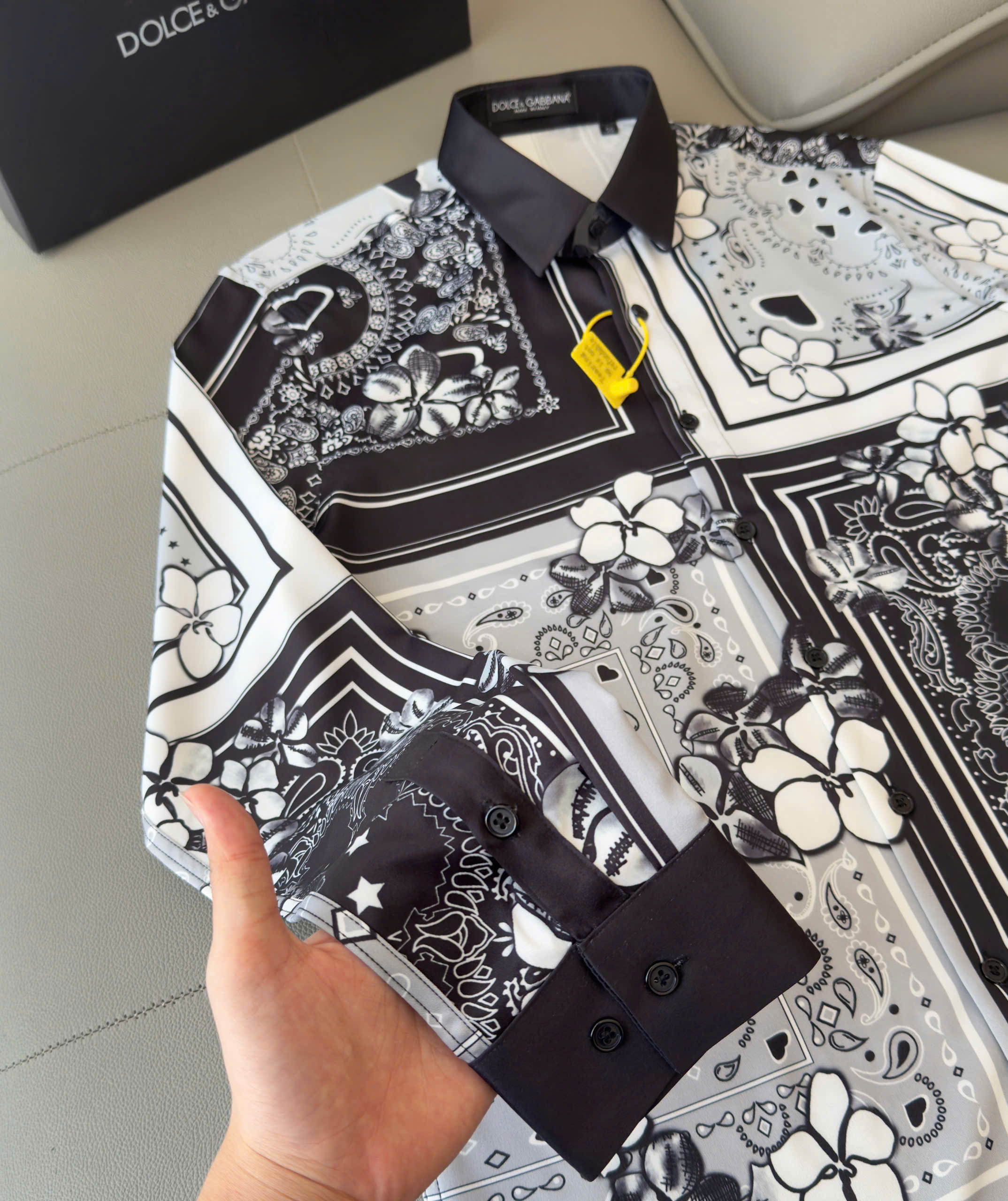 Áo sơ mi Dolce Gabbana DG họa tiết đối xứng hoa lá Like Auth 38-41 DDT