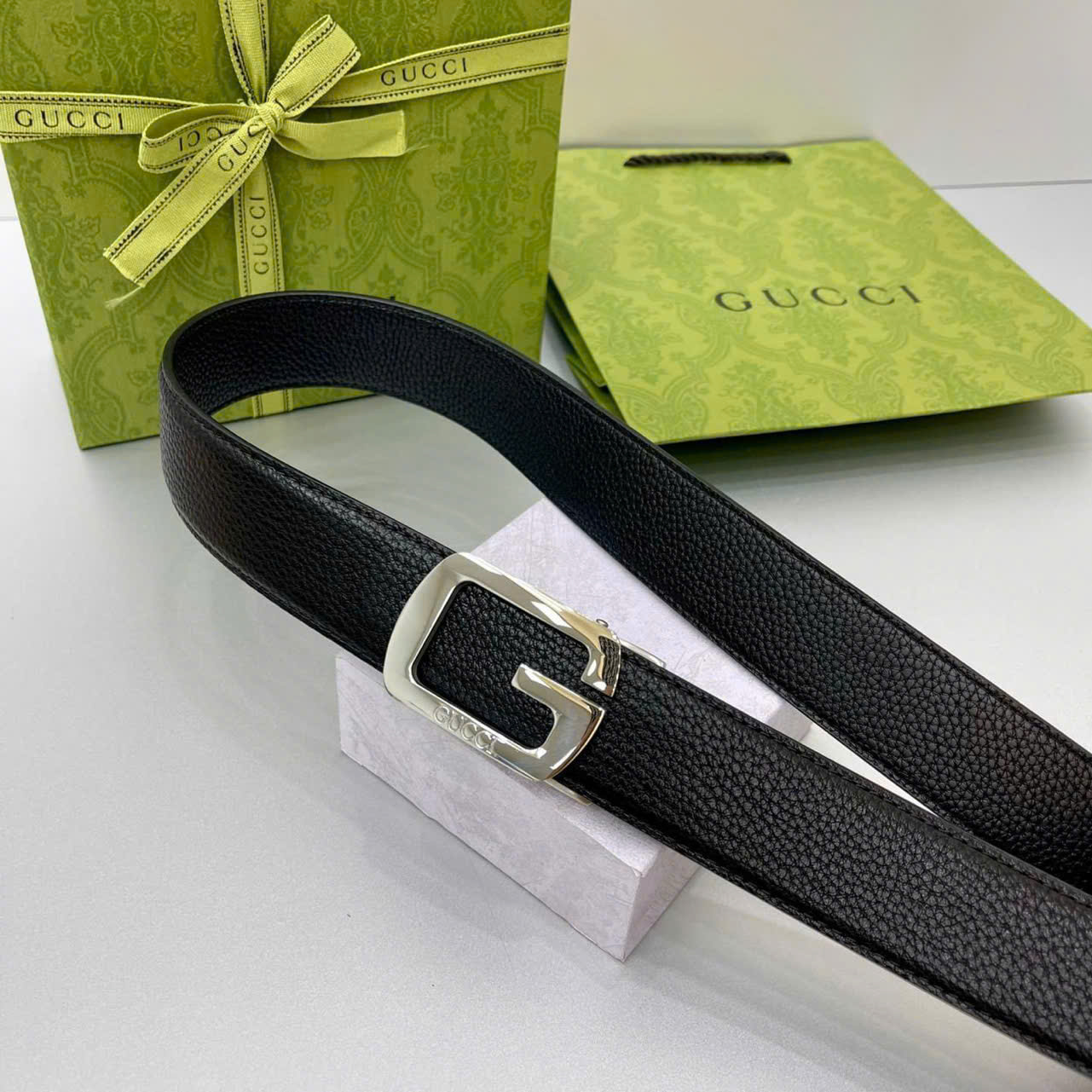 Thắt lưng dây nịt Gucci GC mặt khóa chữ G bạc dây Đen Sần Like AUth 85-110 DDT