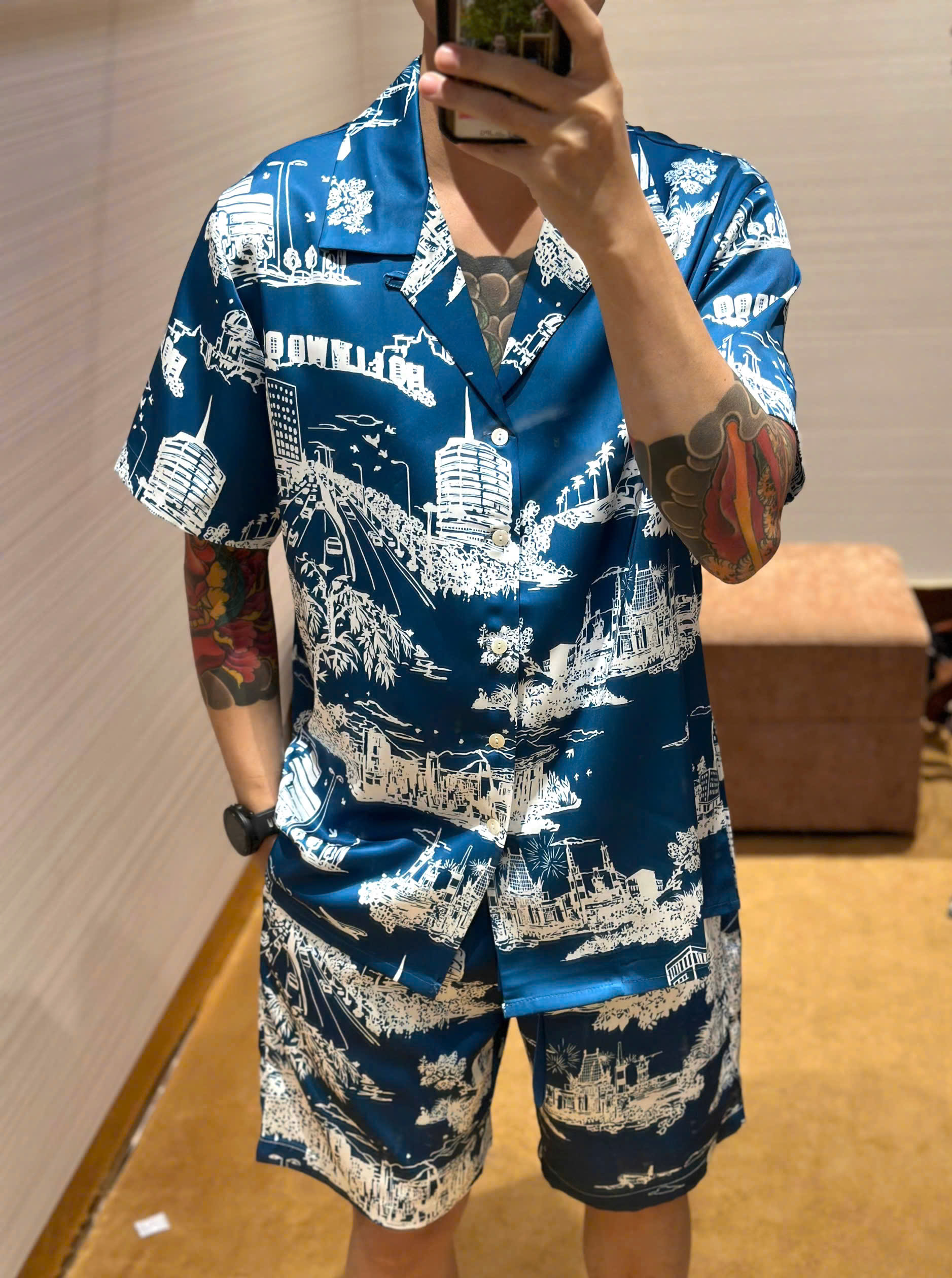 Bộ, Set lụa Amiri Xanh dương họa tiết tòa nhà Trắng Like Auth on web DDT