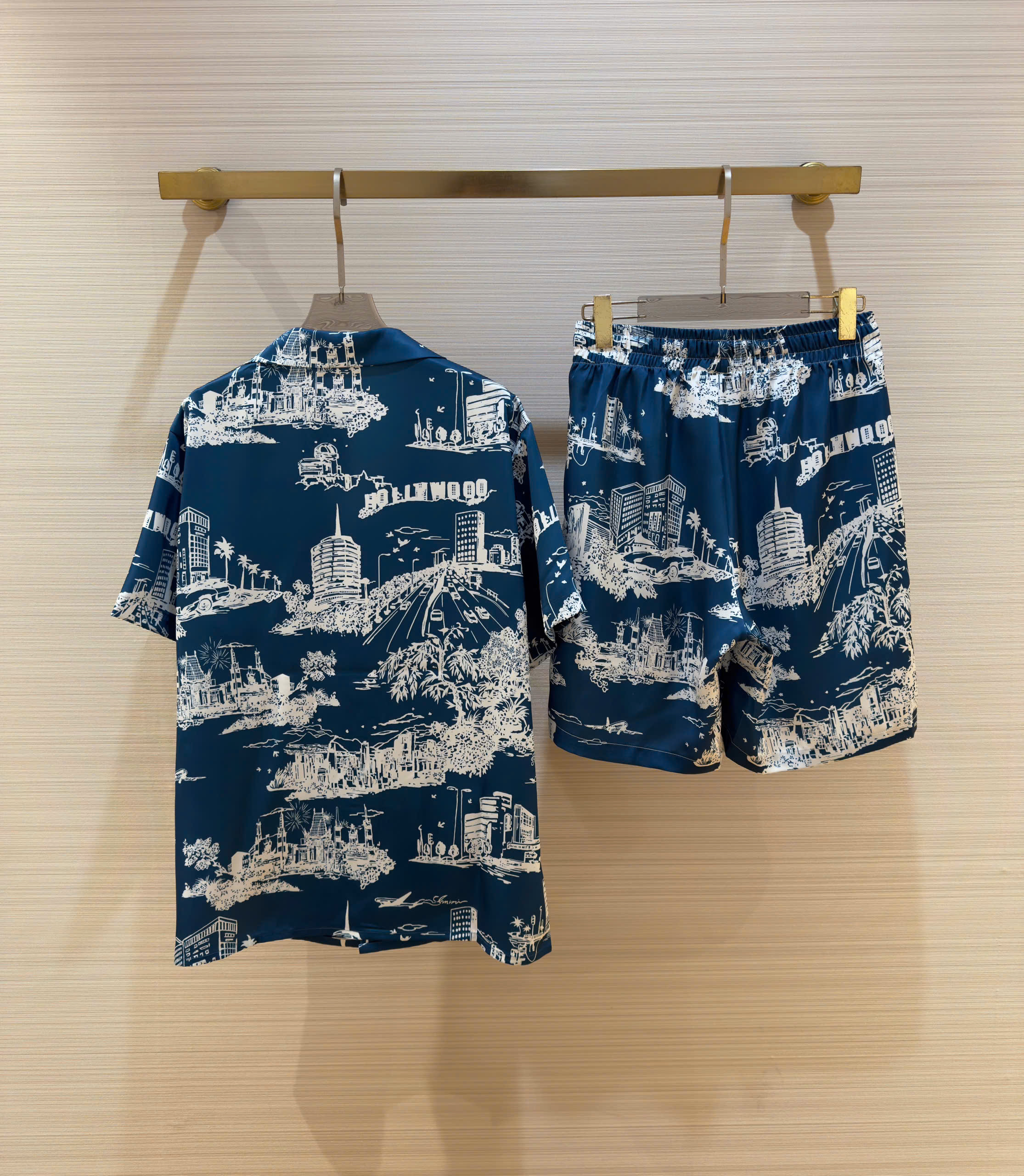 Bộ, Set lụa Amiri Xanh dương họa tiết tòa nhà Trắng Like Auth on web DDT