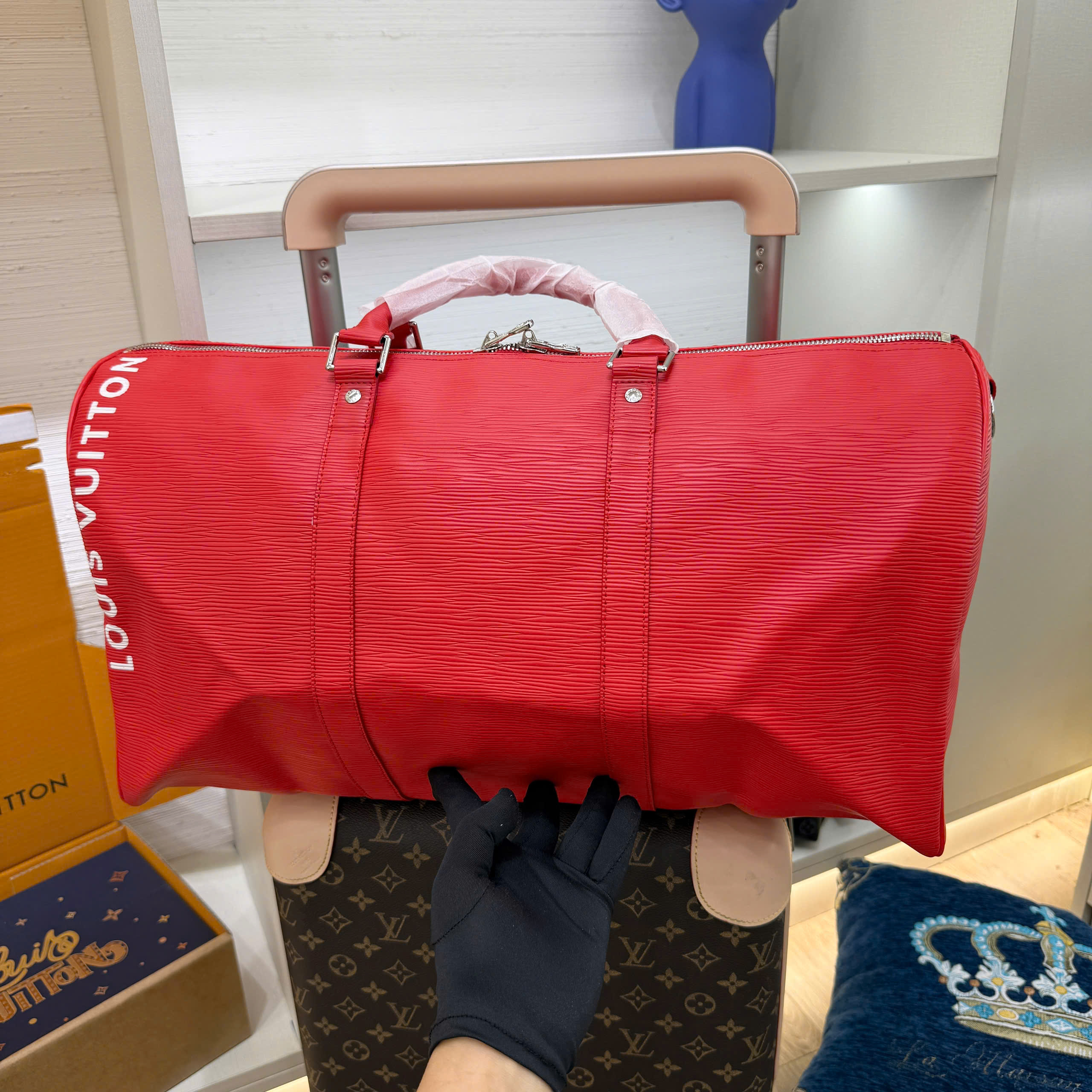 Túi trống Louis Vuitton Keepall Bandoulière Epi Red vân kẻ chiếu 50 bản 1-1 on web PLD