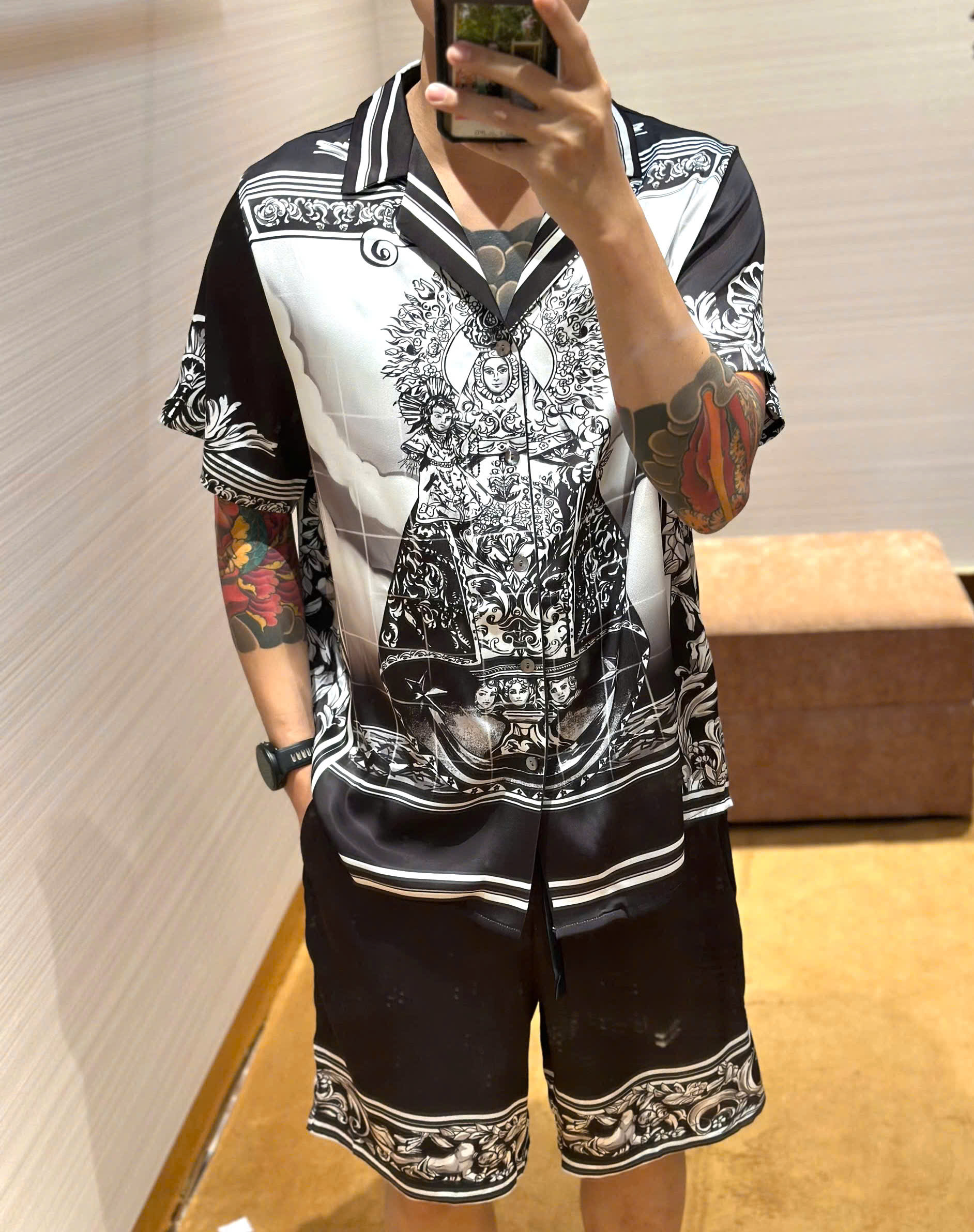 Bộ, Set lụa Dolce Gabbana DG Đen phối Trắng họa tiết quý tộc Like Auth on web DDT