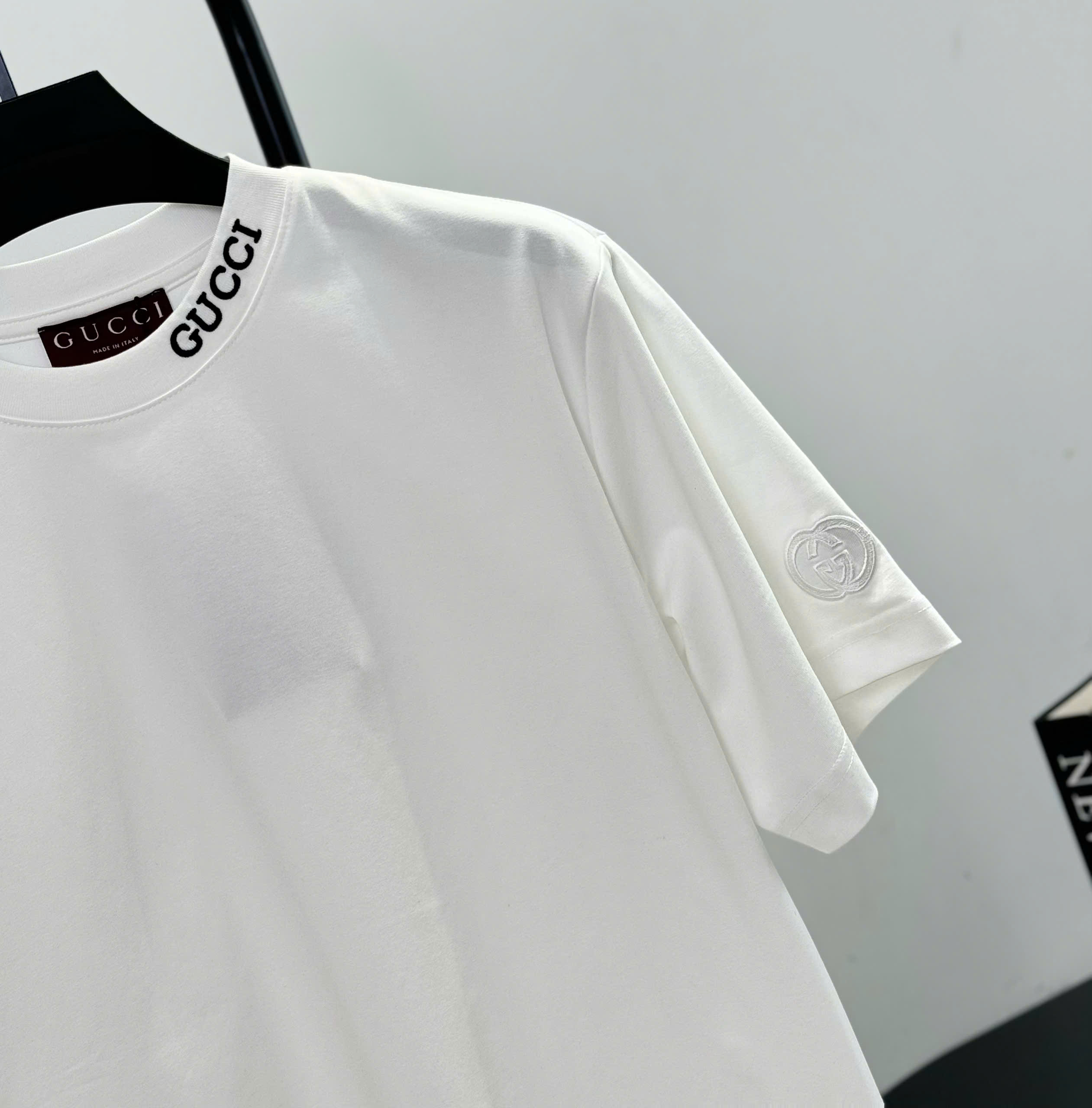 Áo phông T shirt Gucci GC logo thêu check cổ tag tay Like Auth S-L DDT/trắng