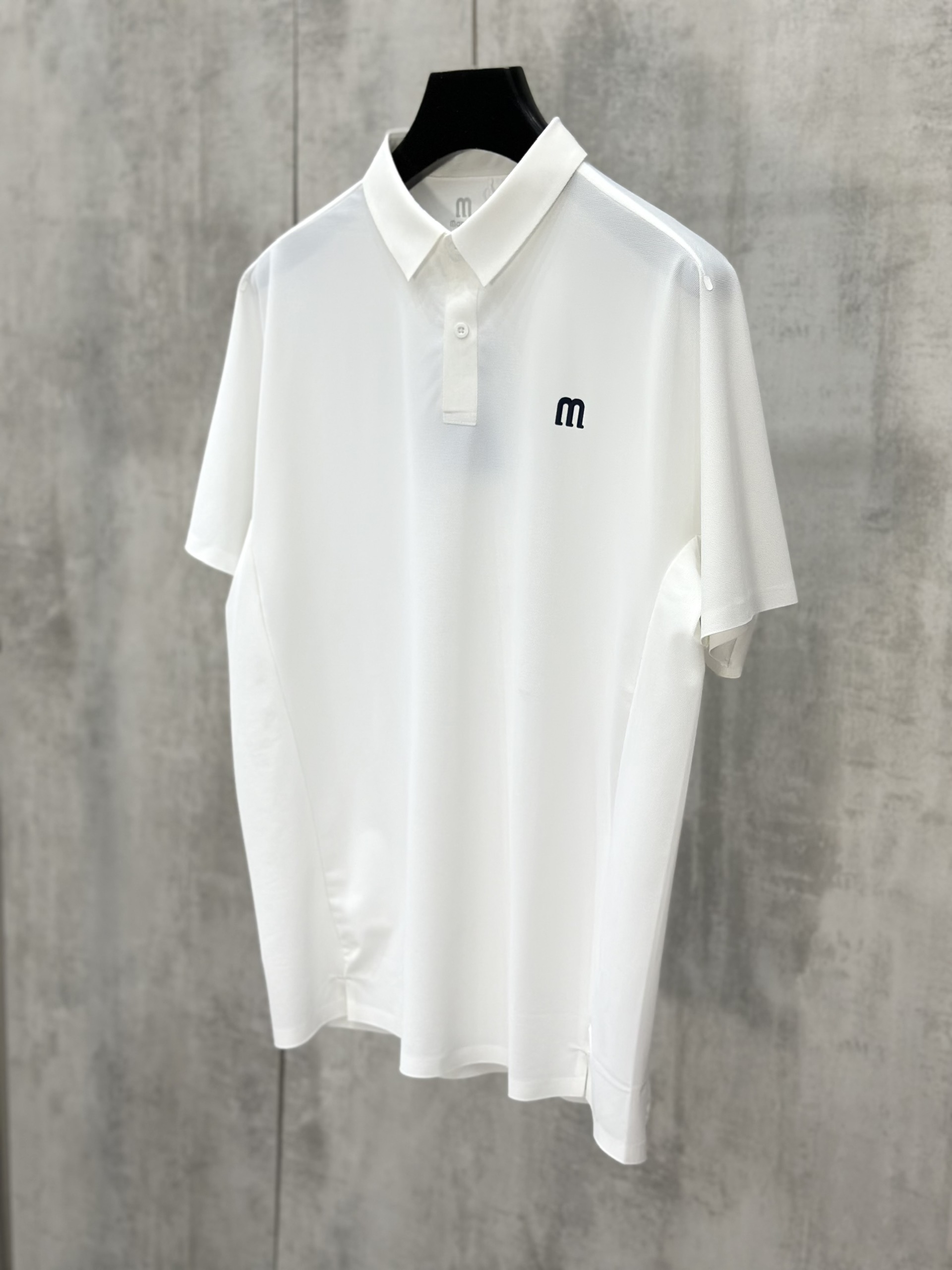 Áo polo thể thao Manseti Trắng Đen logo thêu ngực Like Auth S-XL VTN