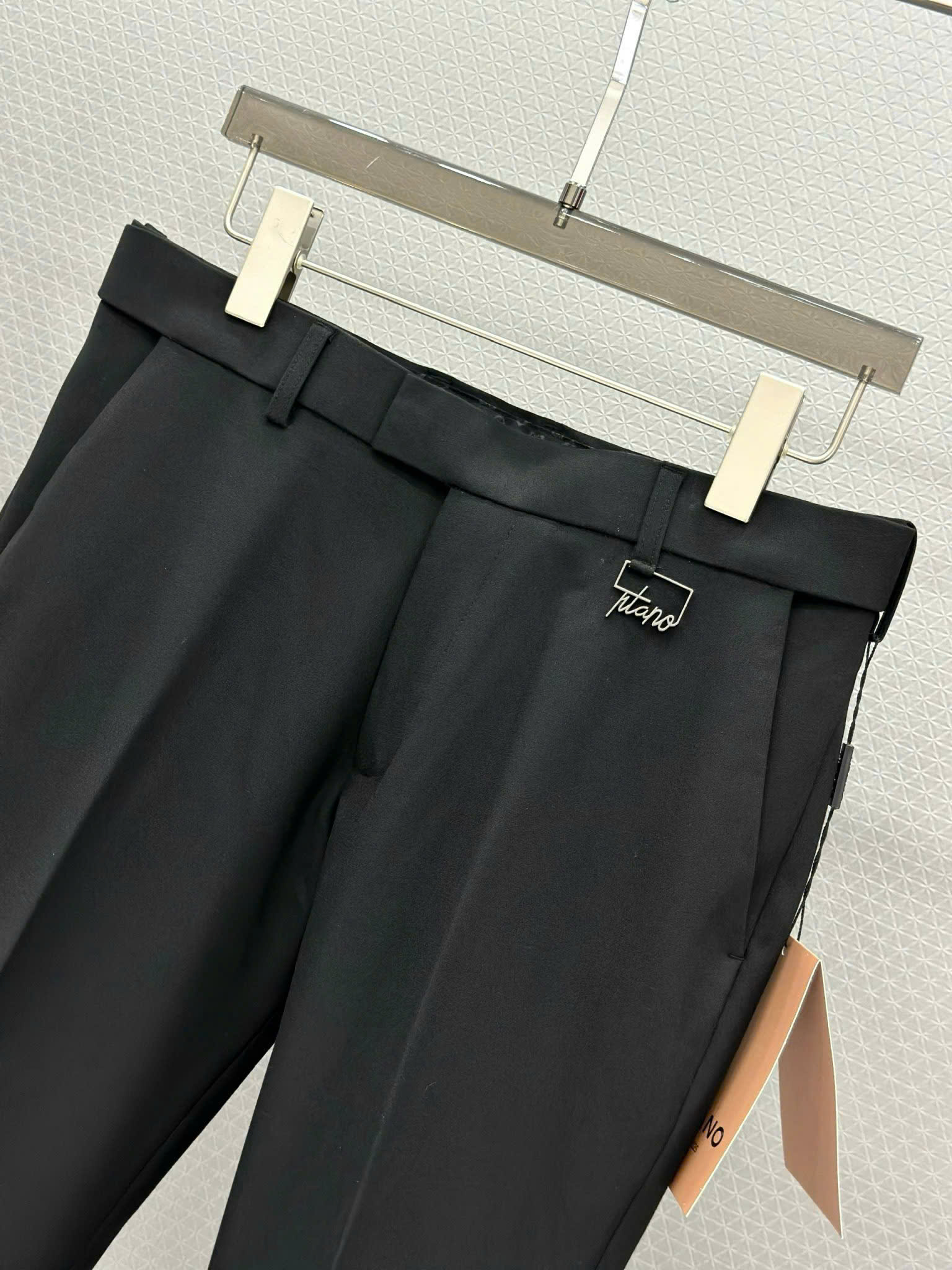 Quần tây âu Tilano logo bạc tag cạp Like Auth 29-35 VTN