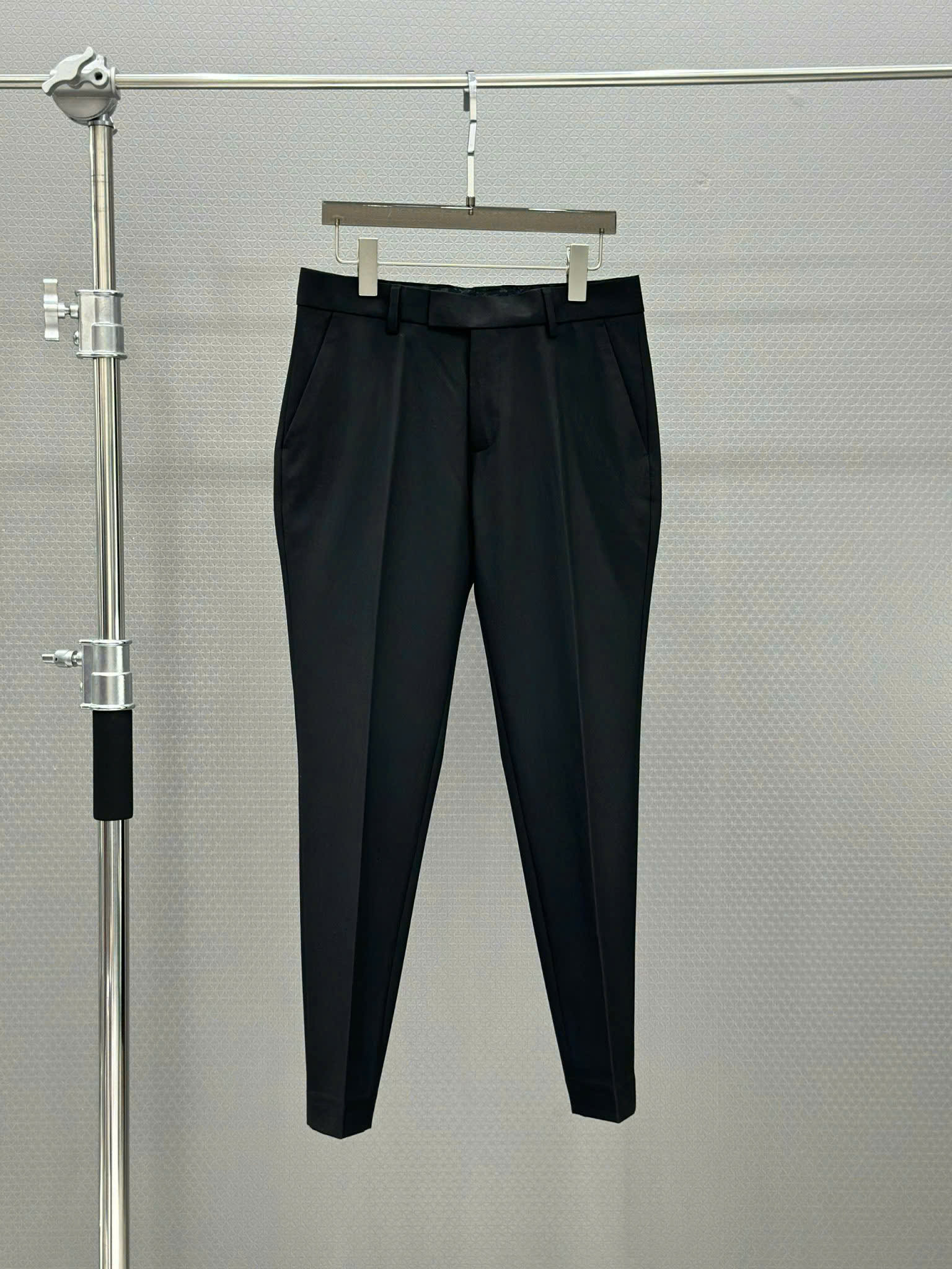 Quần tây âu Tilano logo bạc tag vuông túi sau Like Auth 29-35 VTN