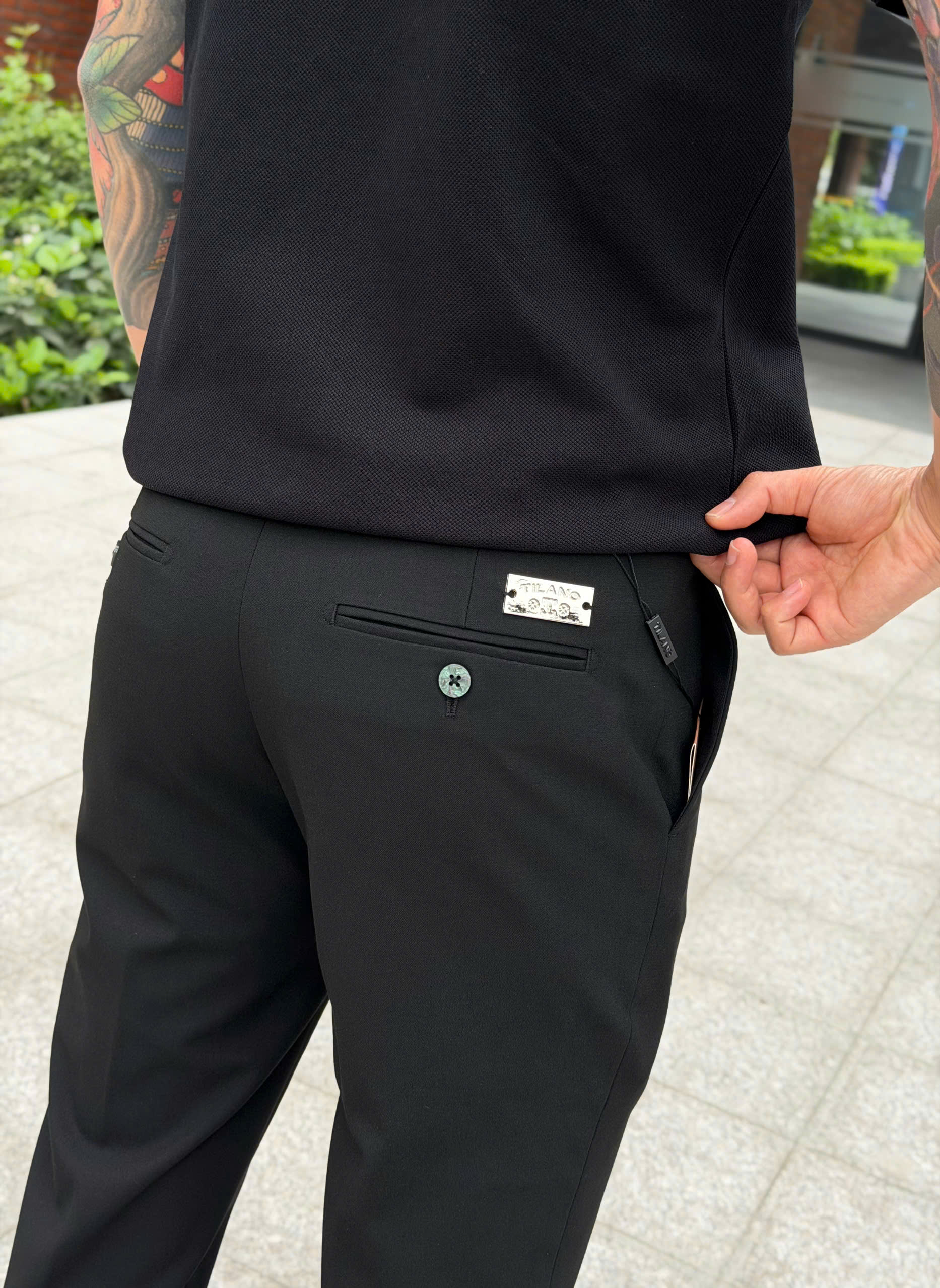 Quần tây âu Tilano logo bạc tag vuông túi sau Like Auth 29-35 VTN