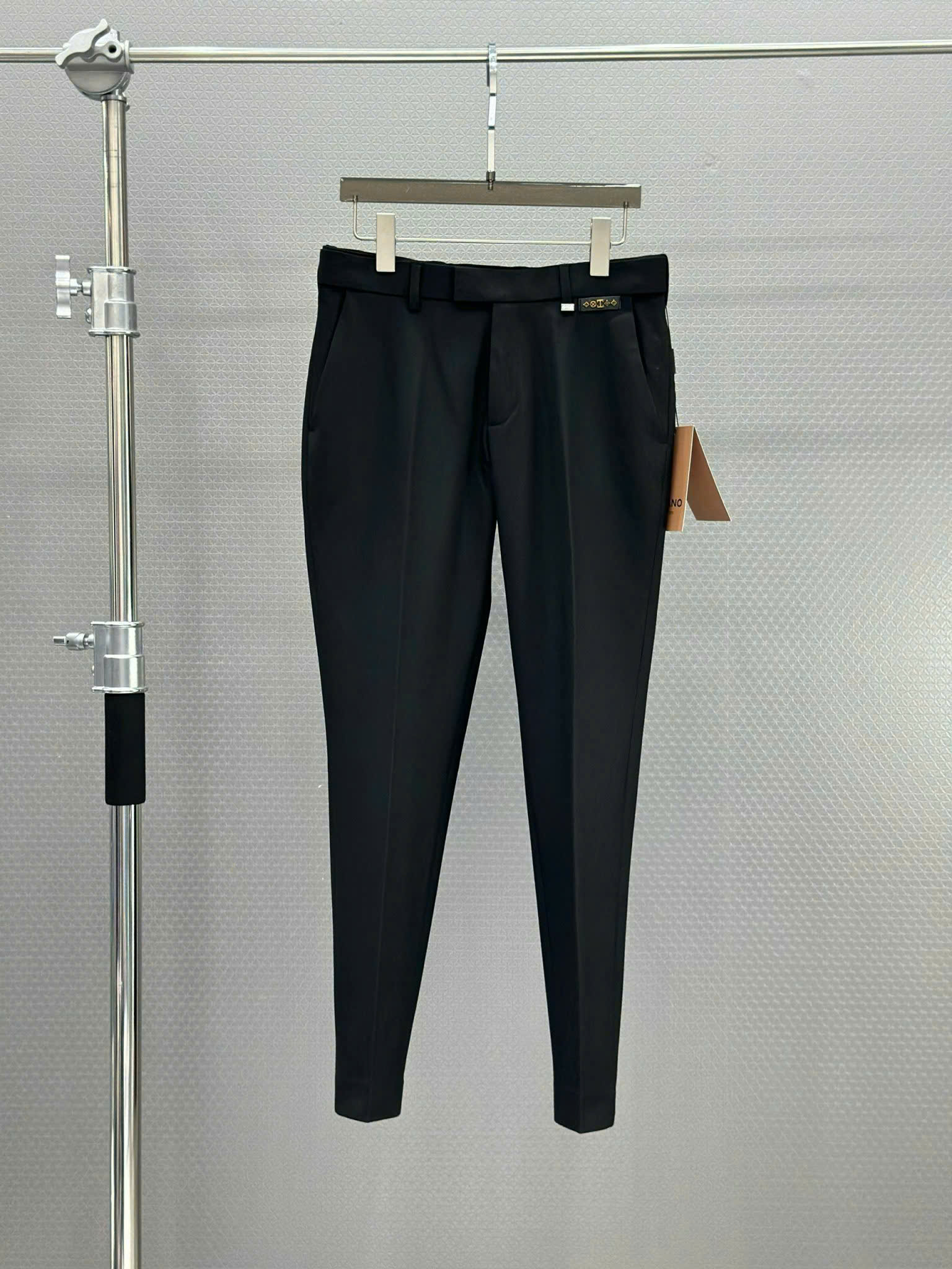 Quần tây âu Tilano logo da tag cạp Like Auth 29-35 VTN