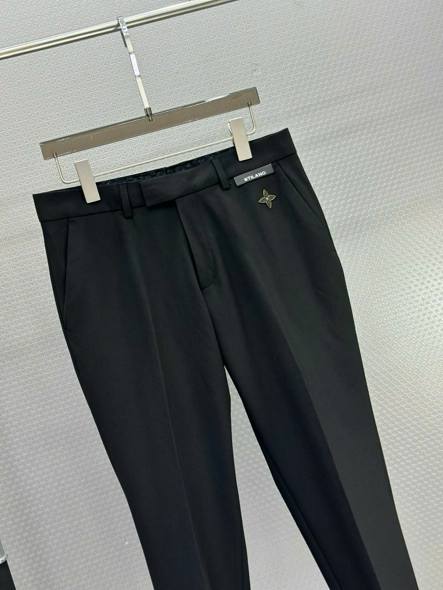 Quần tây âu Tilano logo thêu hoa Like Auth 29-35 VTN