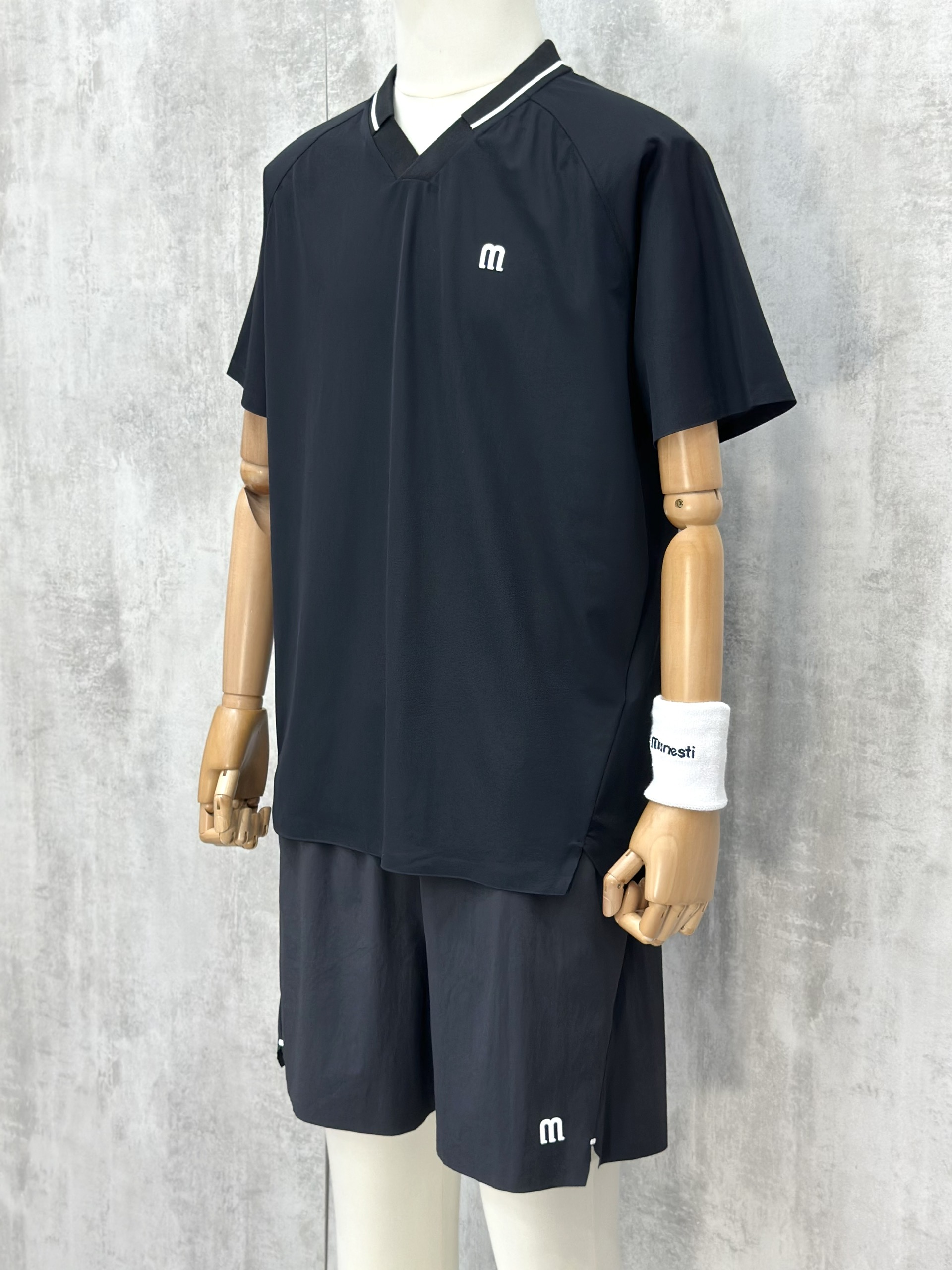 Set bộ thể thao hè Manseti Đen cổ tim Like Auth S-XL VTN