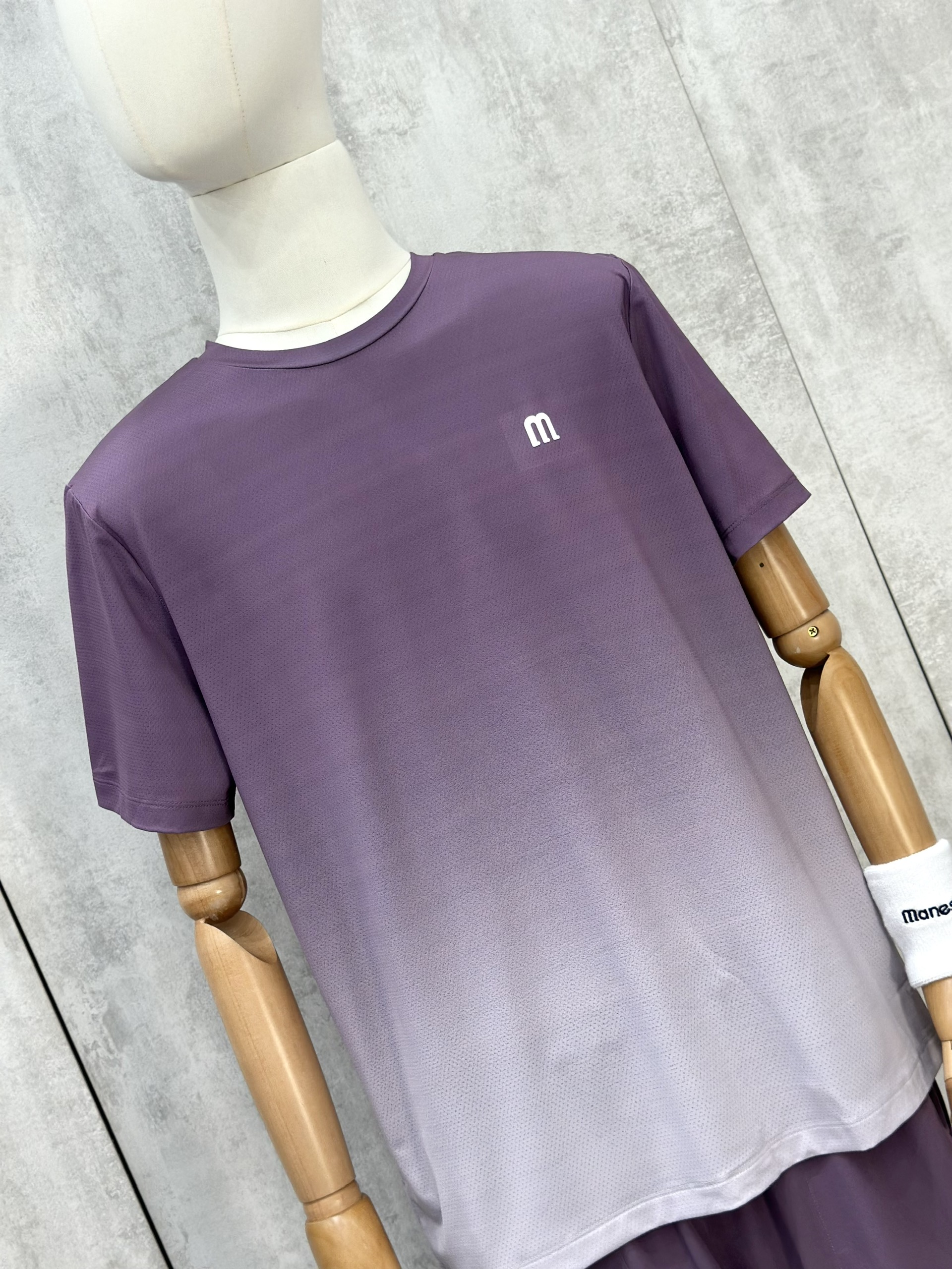 Set bộ thể thao hè Manseti Tím hiệu ứng Gradient cổ tròn Like Auth S-XL VTN