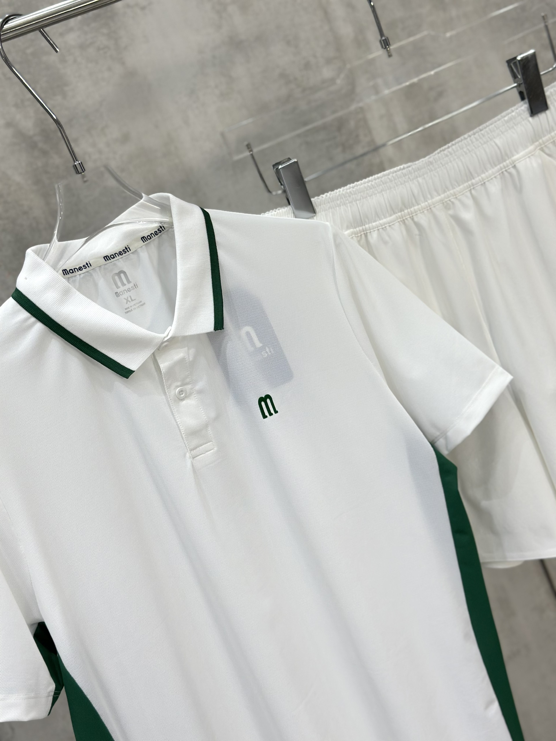 Set bộ thể thao hè Manseti Trắng cổ bẻ Like Auth S-XL VTN