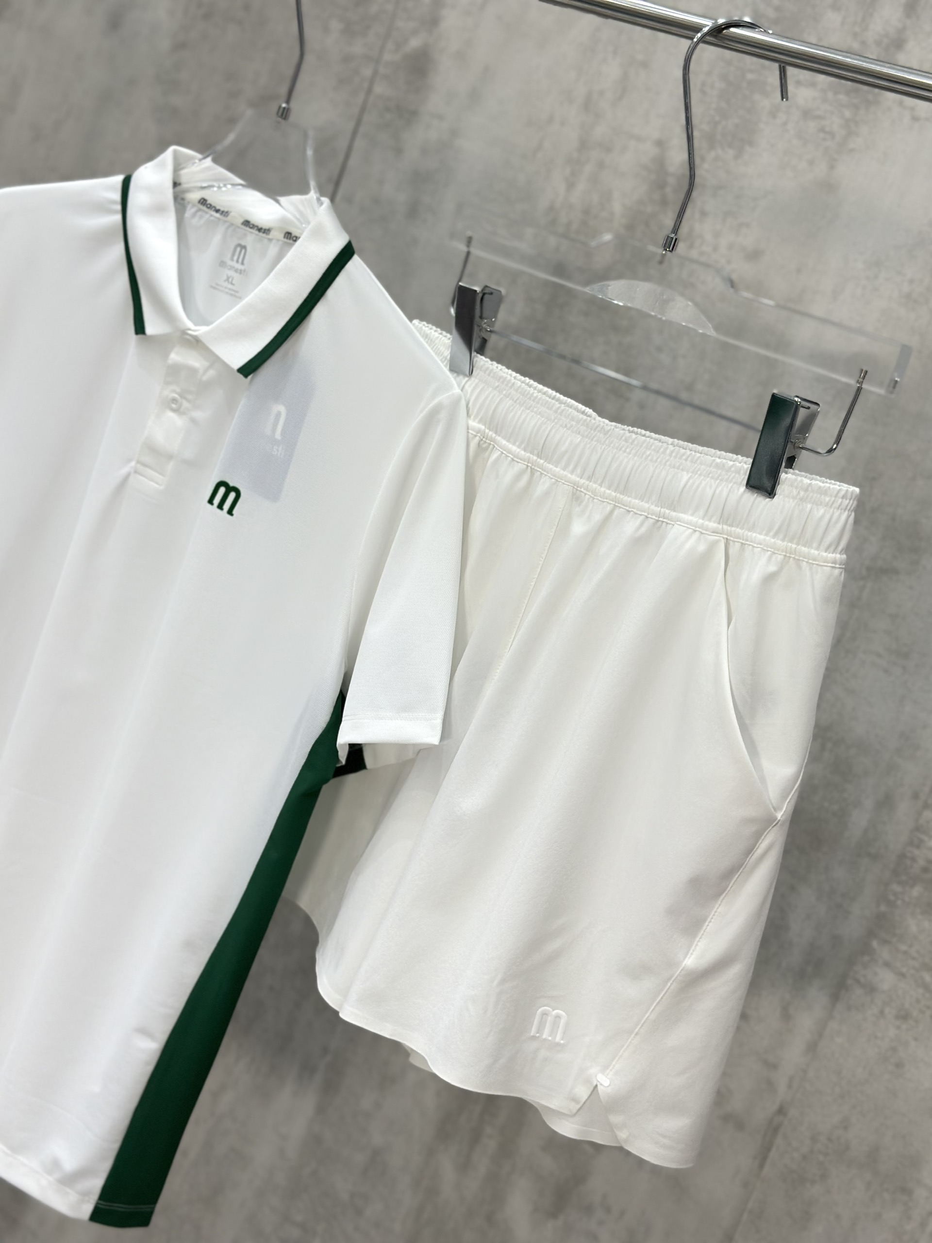 Set bộ thể thao hè Manseti Trắng cổ bẻ Like Auth S-XL VTN