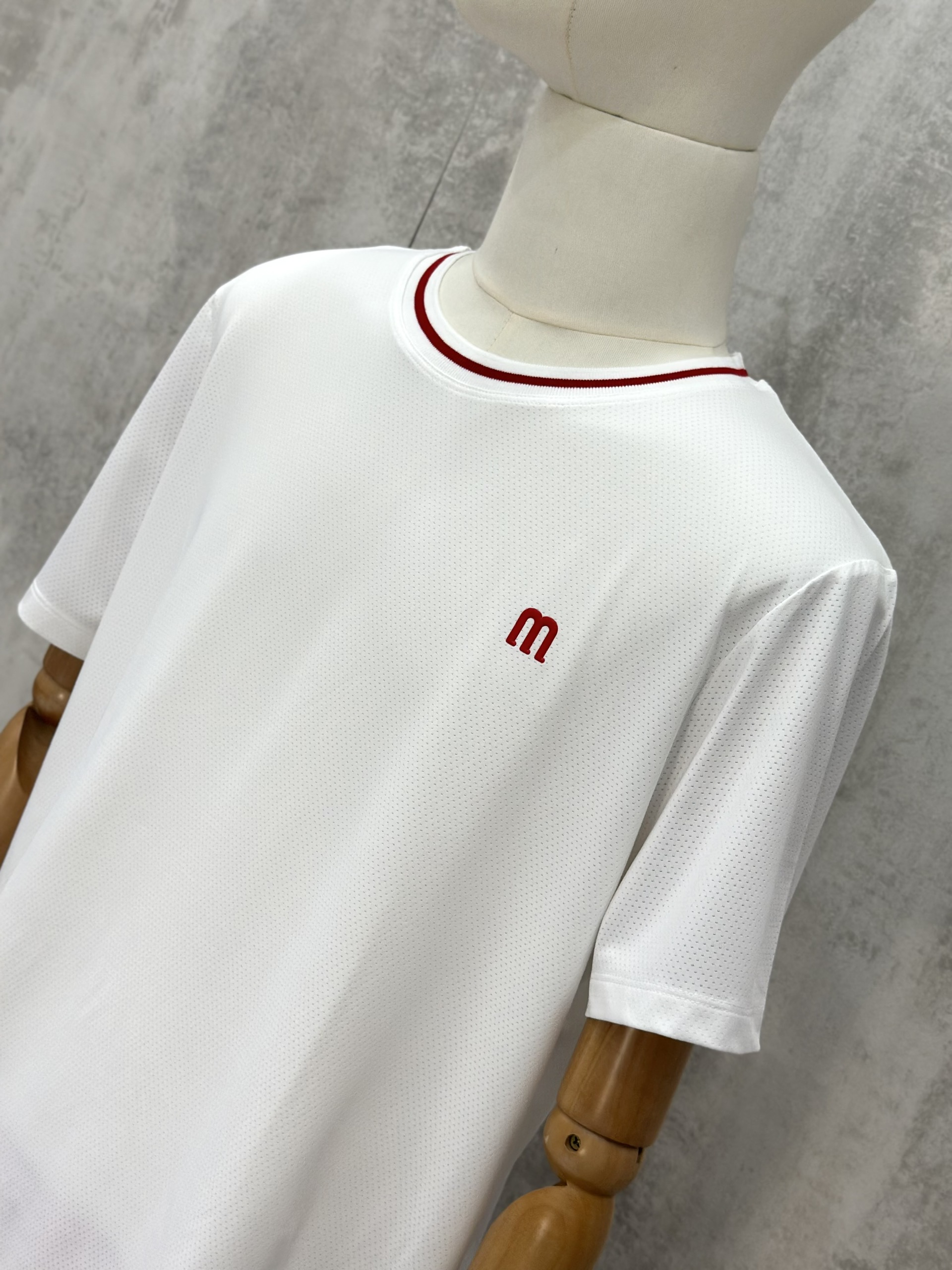 Set bộ thể thao hè Manseti Trắng Đỏ cổ tròn Like Auth S-XL VTN