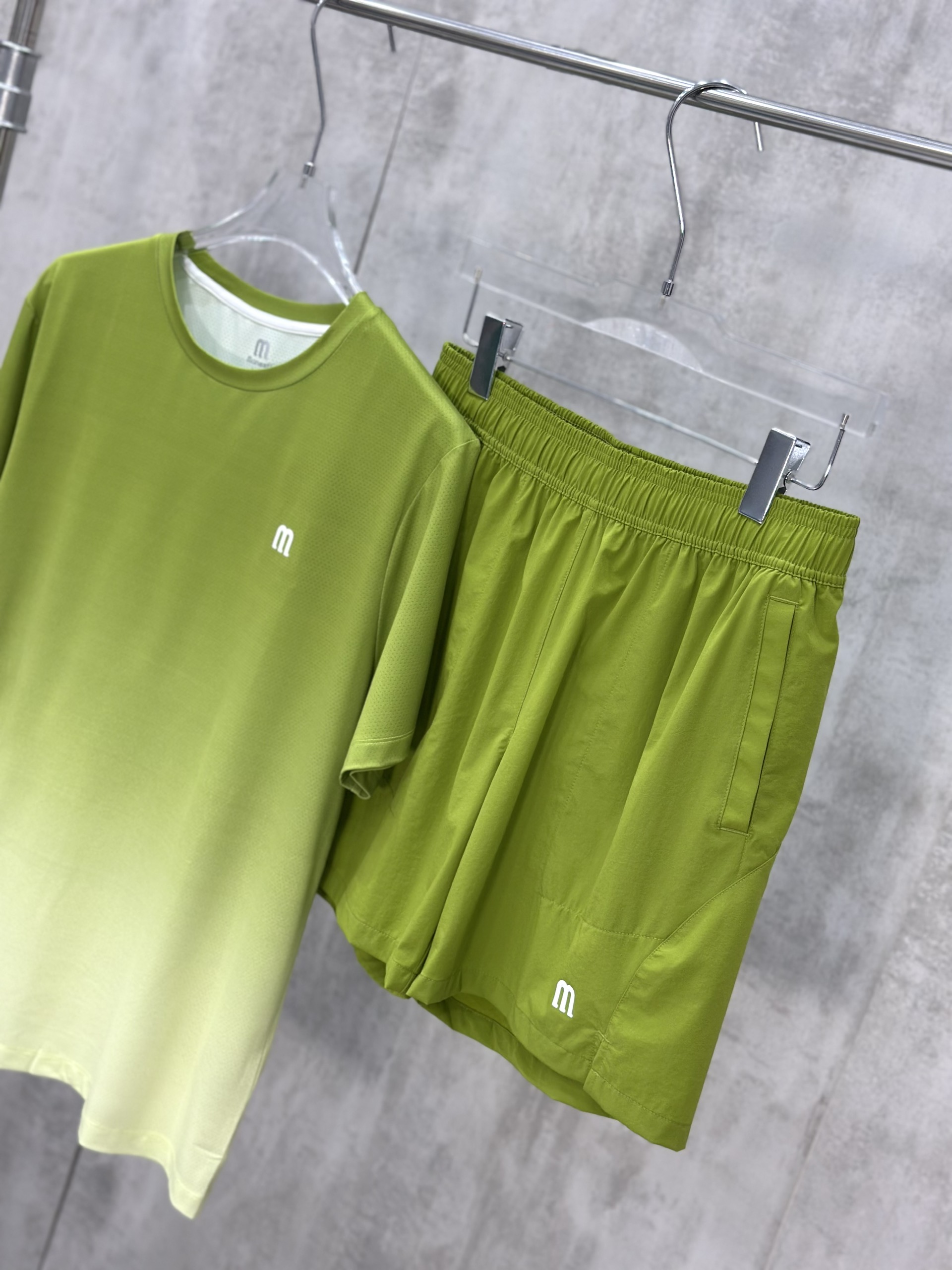 Set bộ thể thao hè Manseti Xanh Cốm hiệu ứng Loang cổ tròn Like Auth S-XL VTN