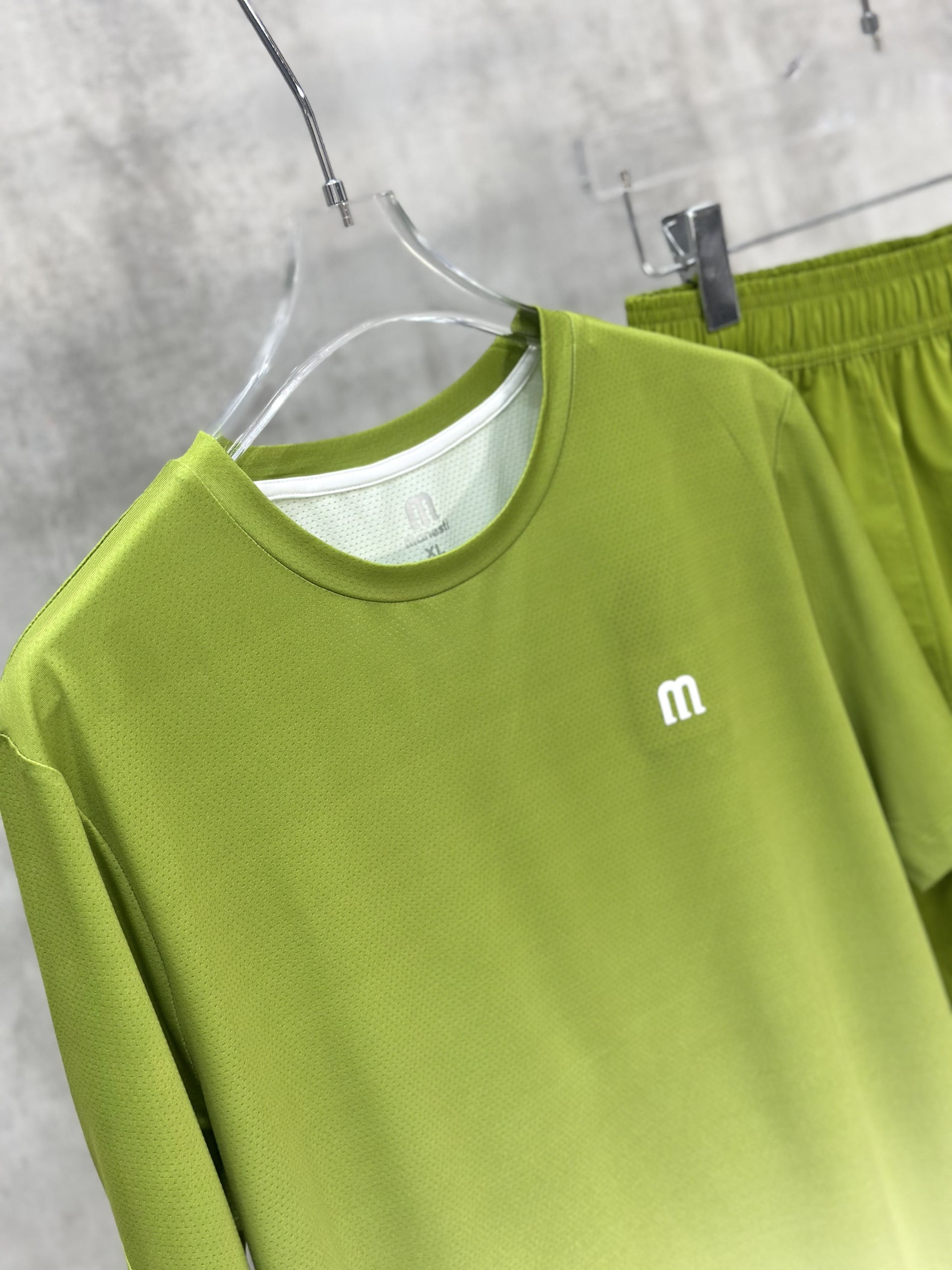 Set bộ thể thao hè Manseti Xanh Cốm hiệu ứng Loang cổ tròn Like Auth S-XL VTN