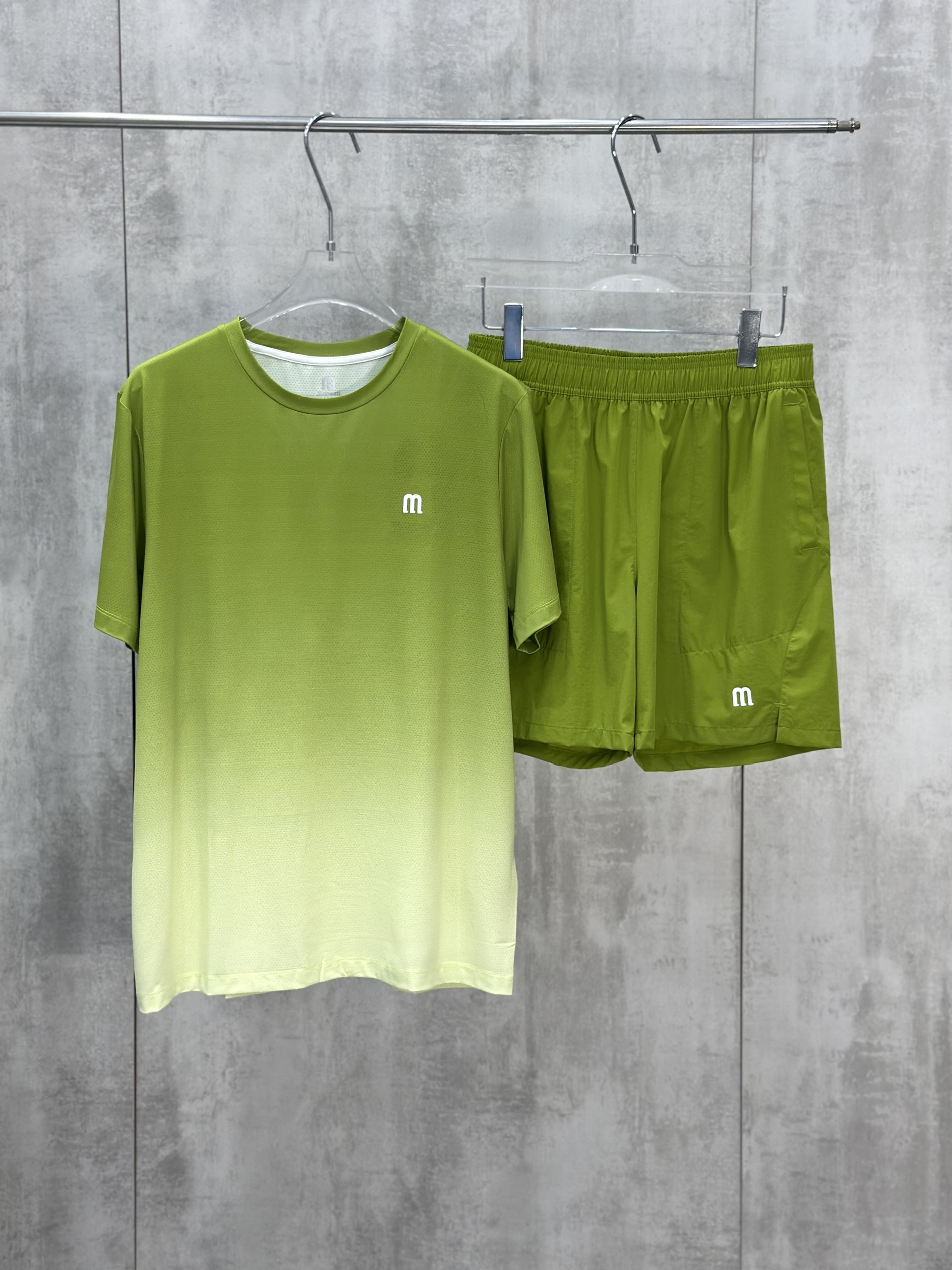 Set bộ thể thao hè Manseti Xanh Cốm hiệu ứng Loang cổ tròn Like Auth S-XL VTN