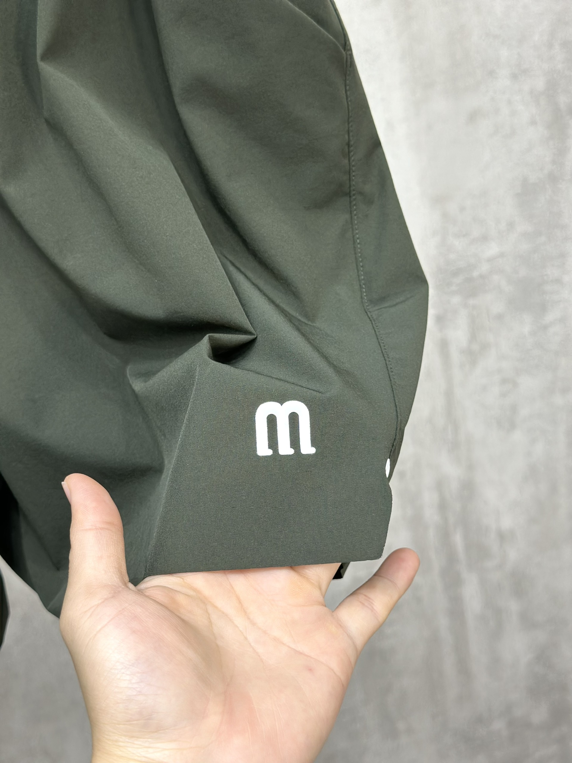 Set bộ thể thao hè Manseti Xanh Lá cổ tim Like Auth S-XL VTN