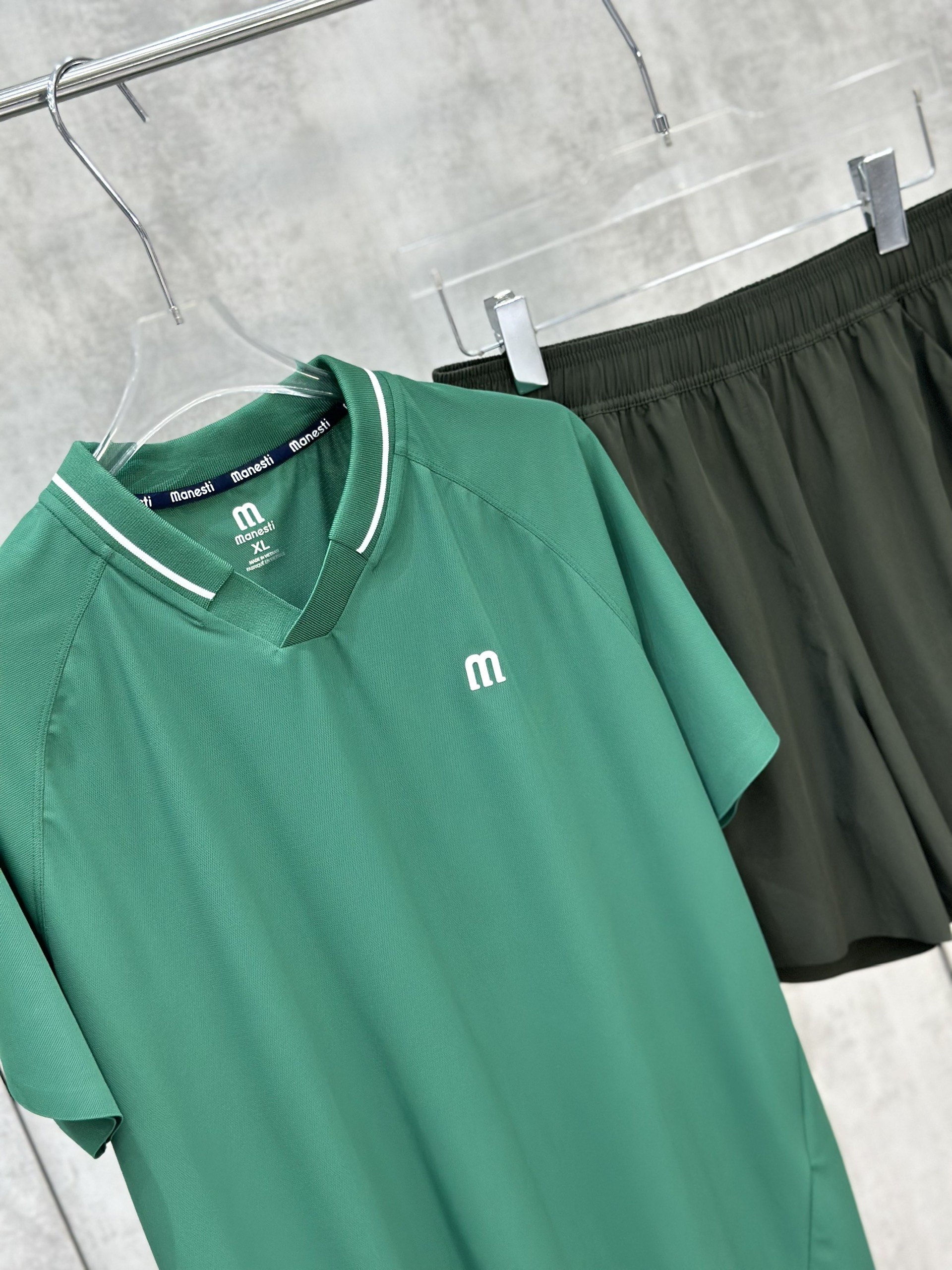 Set bộ thể thao hè Manseti Xanh Lá cổ tim Like Auth S-XL VTN