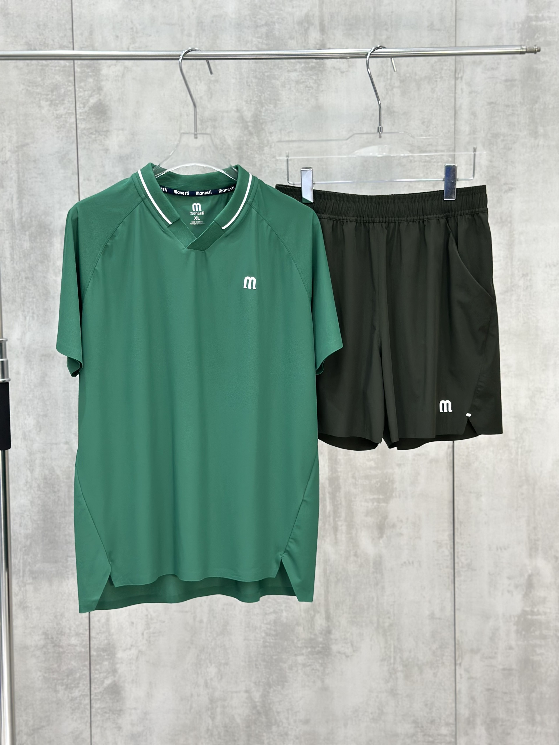 Set bộ thể thao hè Manseti Xanh Lá cổ tim Like Auth S-XL VTN