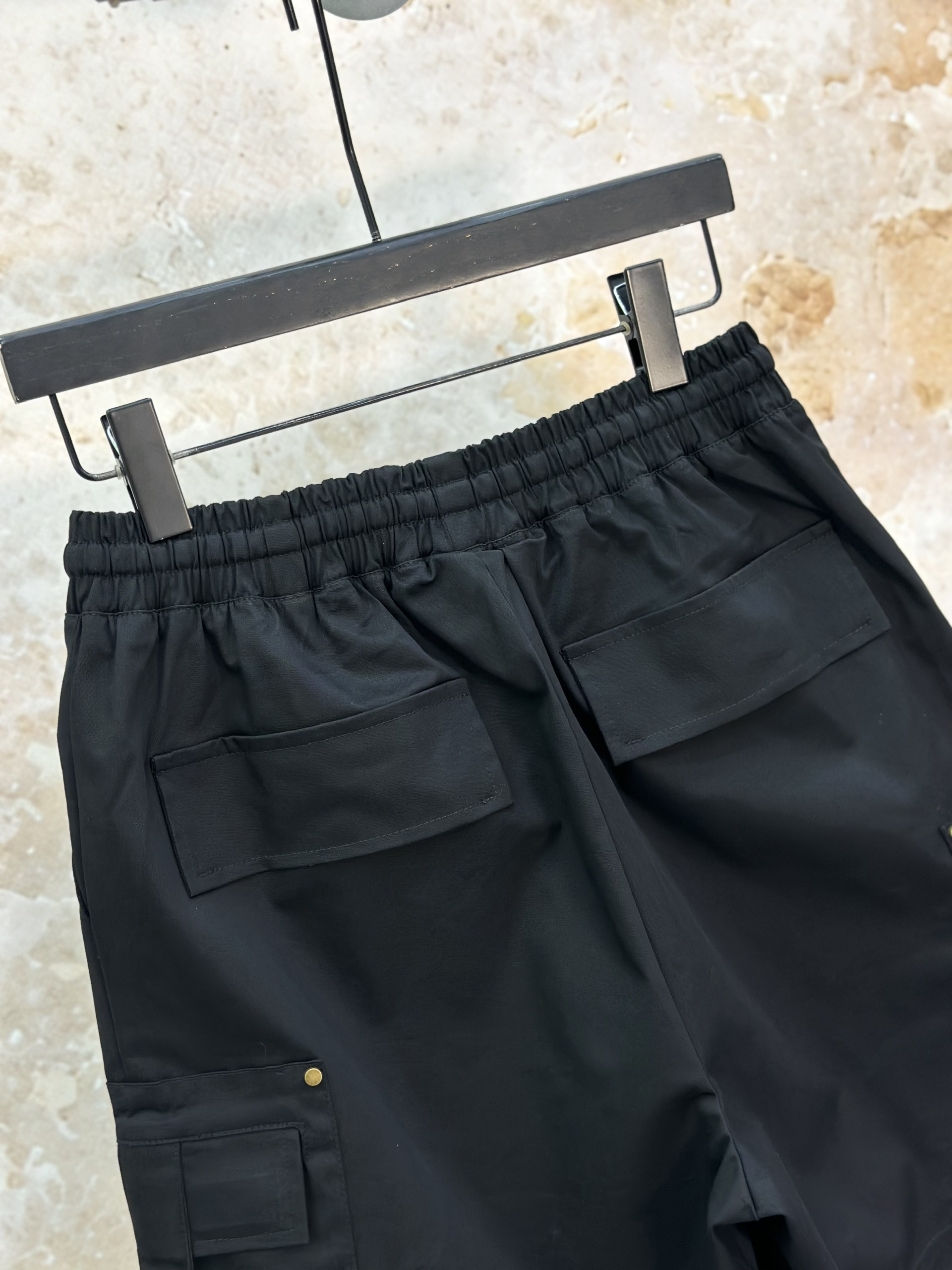 Quần short ngố vải Chapper Laurent logo thêu túi đùi Like Auth S-L VTN