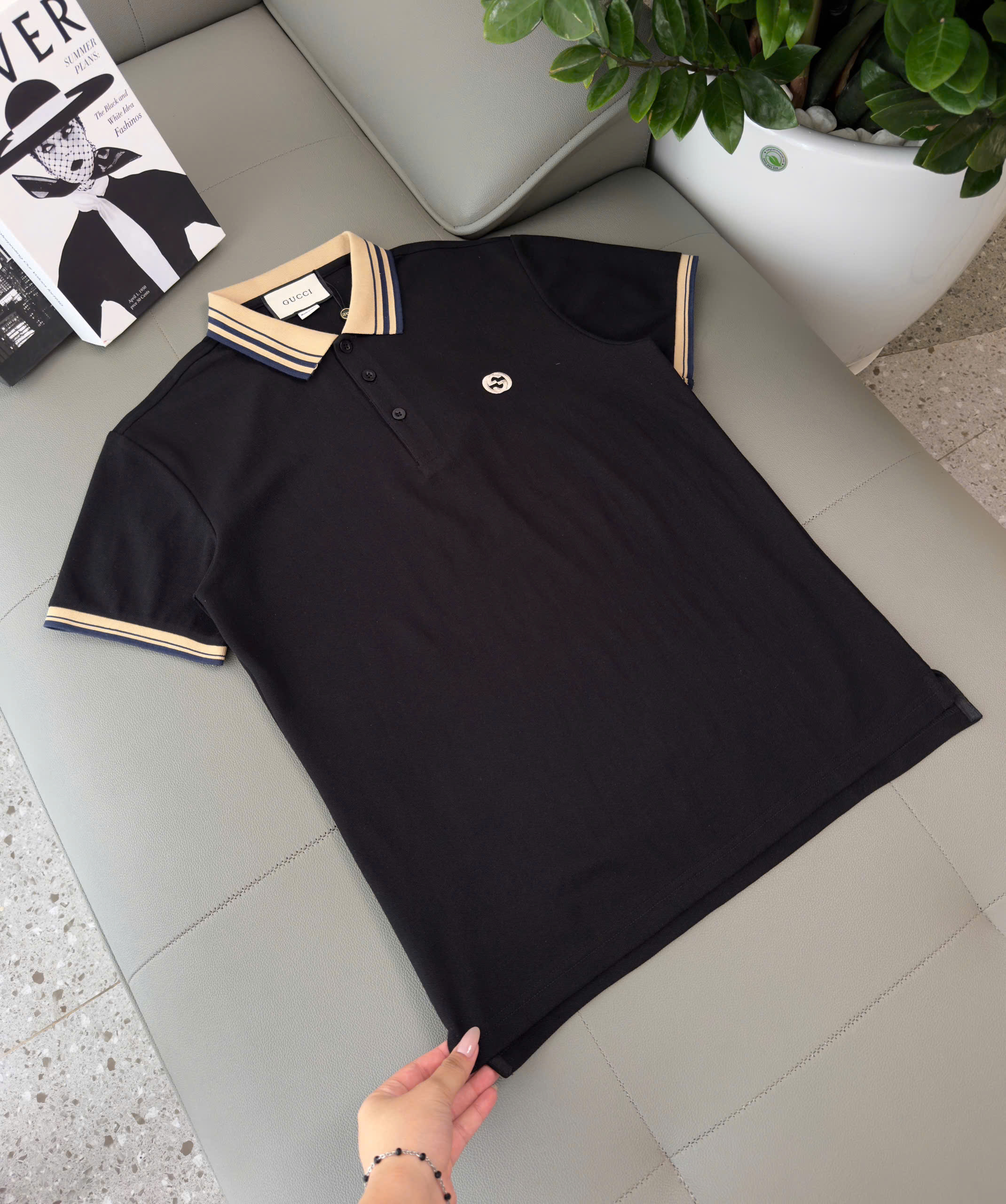 Áo polo Gucci GC Trắng Đen cổ Be logo thêu ngực Like Auth M-XXL DDT\Đen
