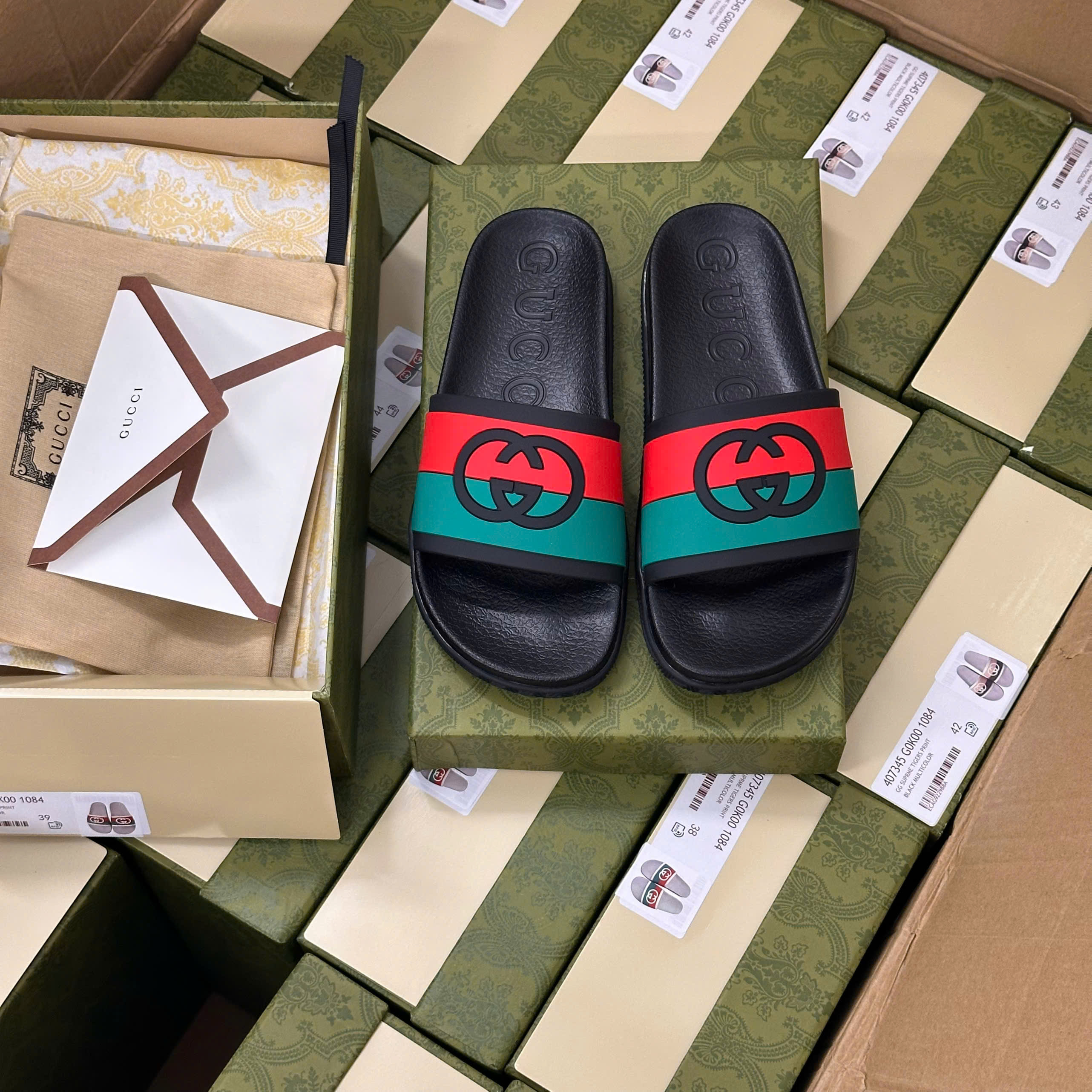 Dép lê quai ngang Gucci sọc Đỏ Xám logo GG Like Auth 35-45 NV MLN