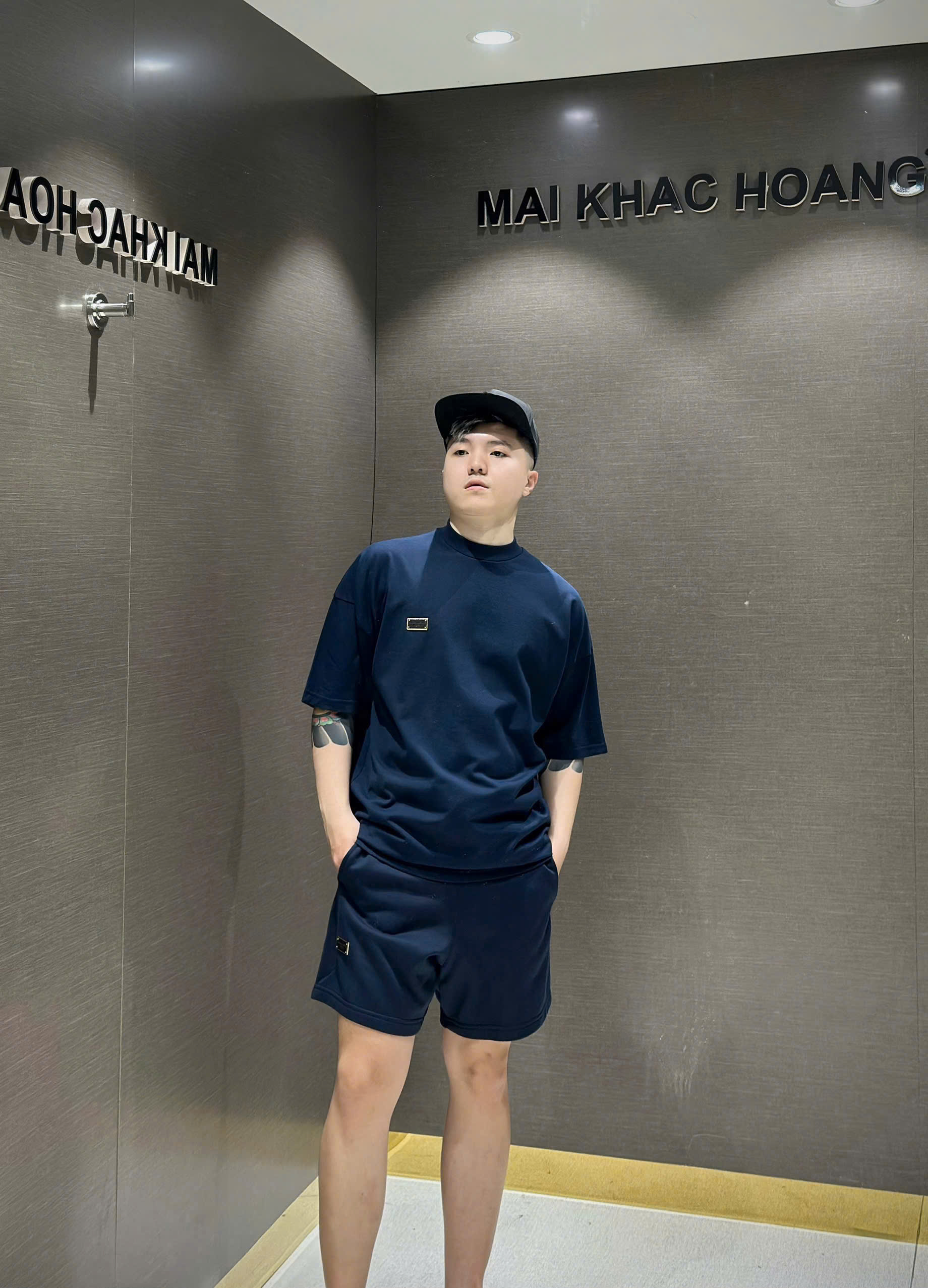 Set bộ hè Dolce Gabbana DG logo thêu lưng tag vuông ngực Like Auth S-XL NV