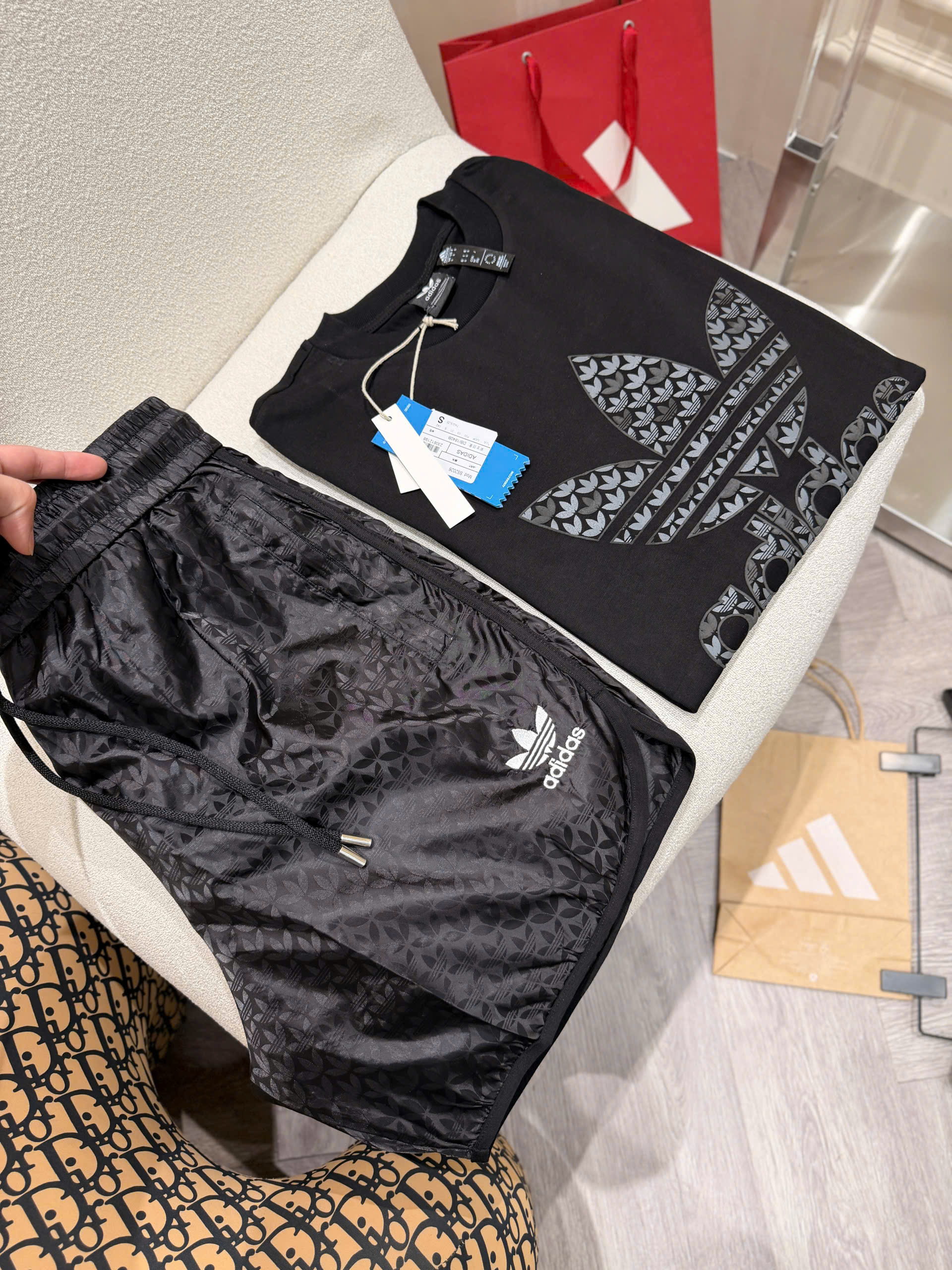 Set bộ thể thao hè Adidas gió vân Tàu logo thêu nổi Like Auth S-XL NV