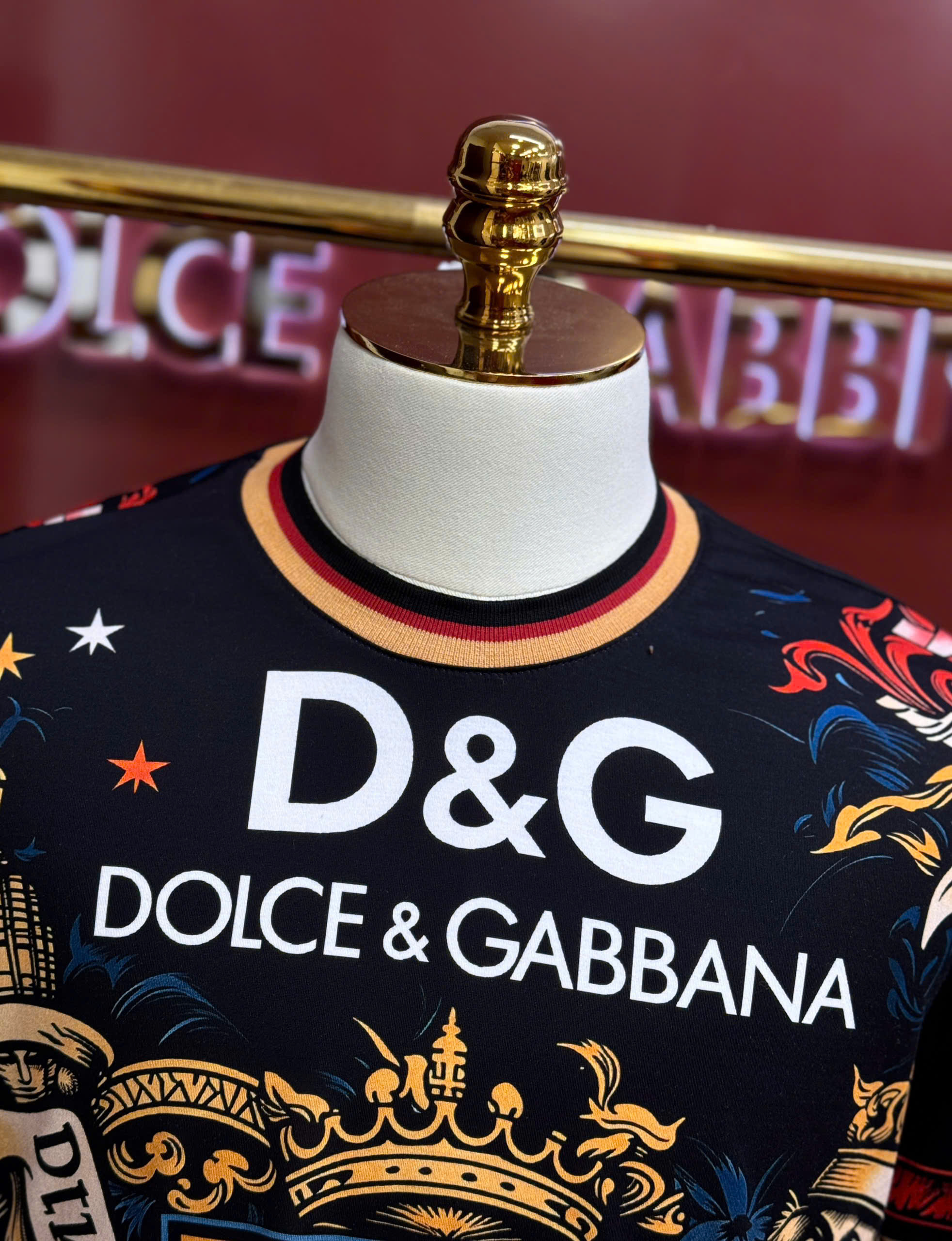 Áo phông T shirt Dolce Gabbana DG hình khiên quý tộc vương miện Like Auth 44-50 MK CD