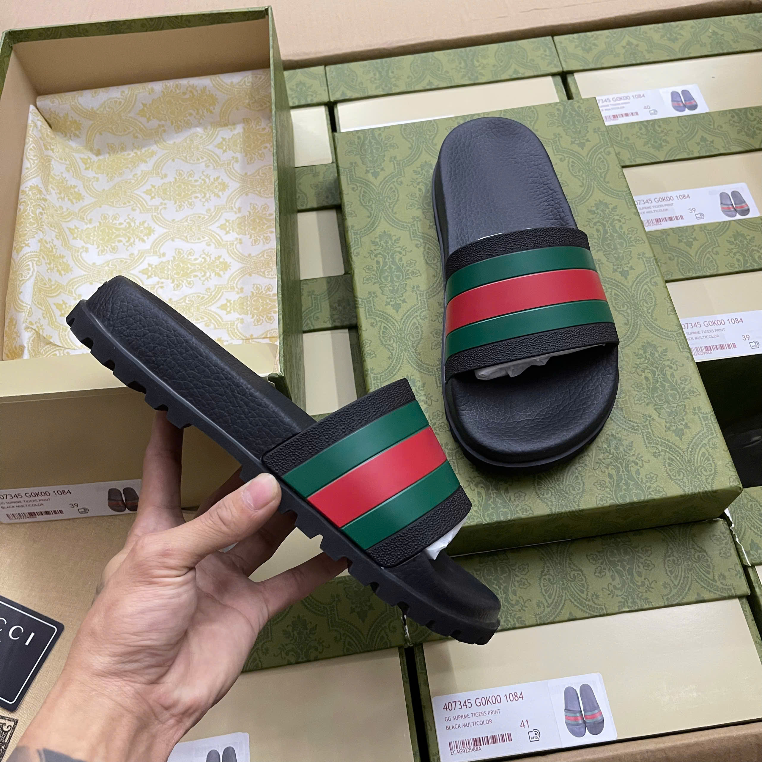 Dép lê quai ngang Gucci GC sọc Đỏ Xám Lê Bảo Bình Like Auth 38-44 NV MLN