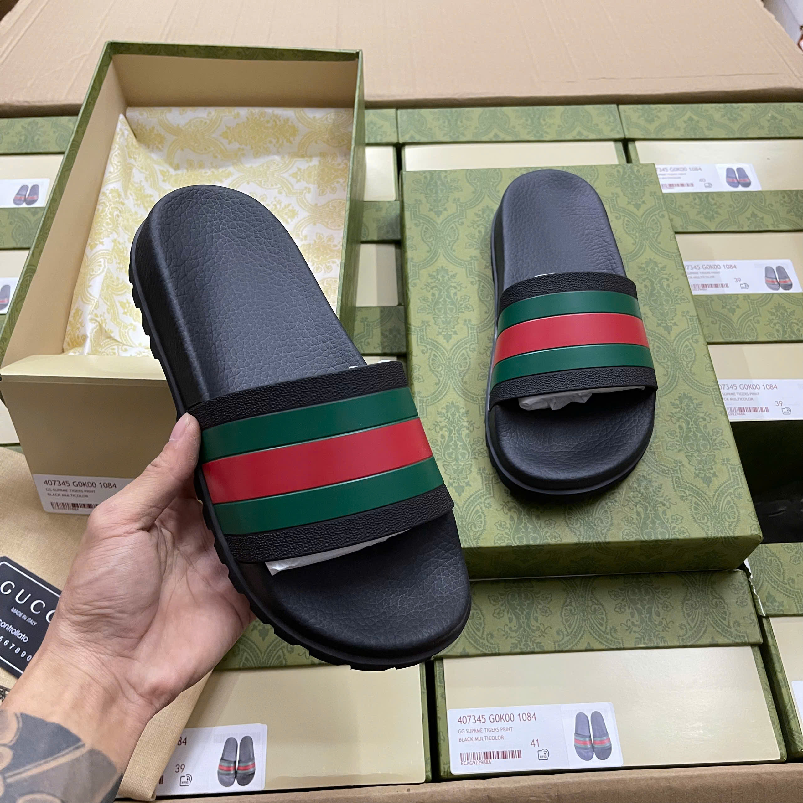 Dép lê quai ngang Gucci GC sọc Đỏ Xám Lê Bảo Bình Like Auth 38-44 NV MLN