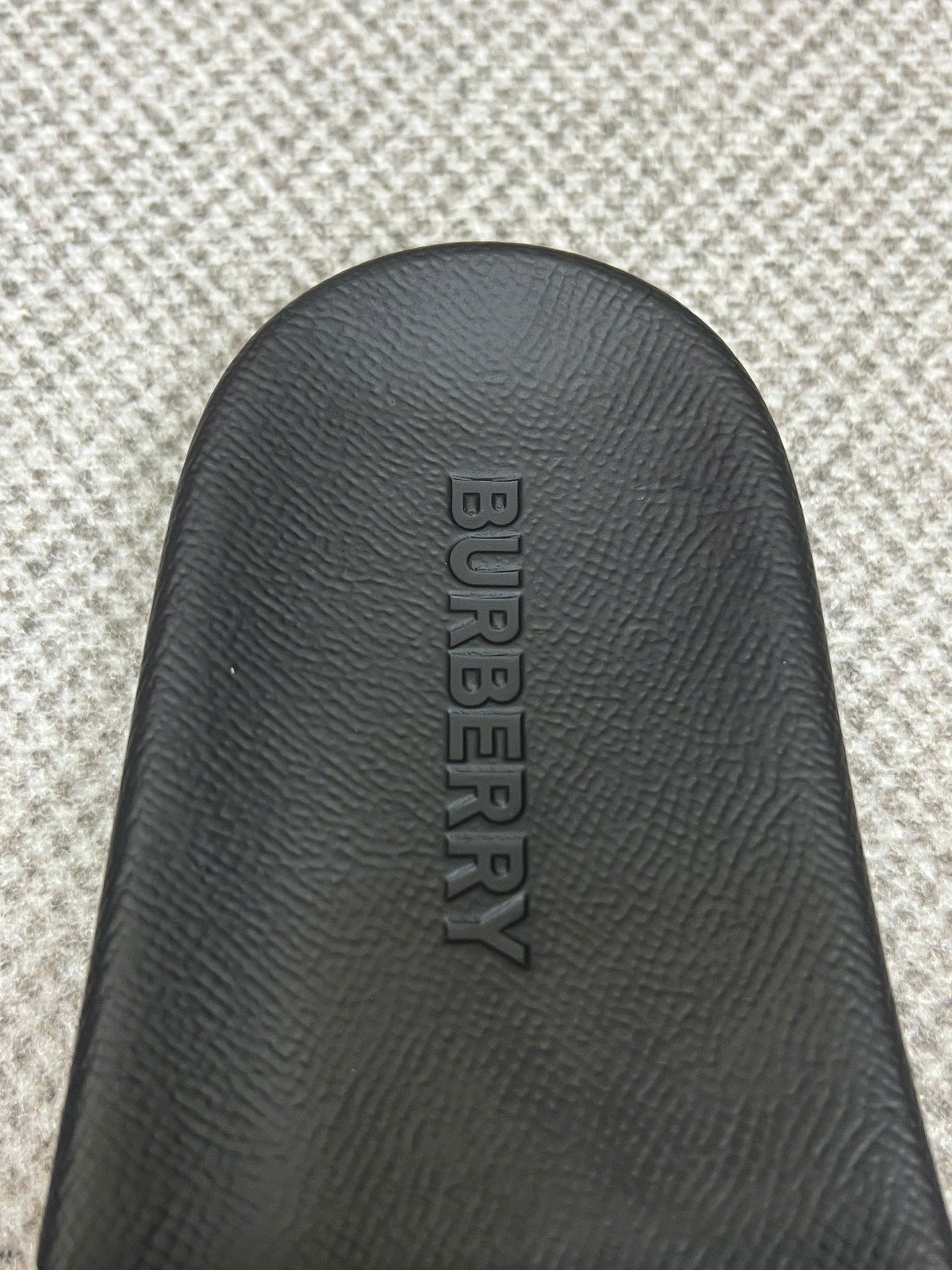 Dép lê quai ngang Burberry BBR Vintage Check kẻ sọc Đen Trắng Đỏ Like Auth 38-45 PLD