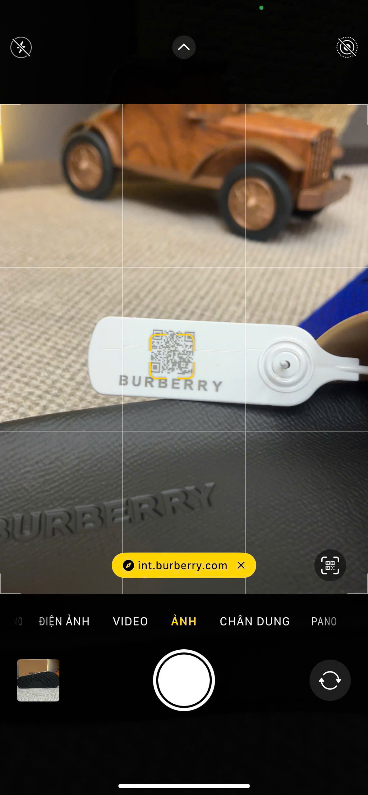 Dép lê quai ngang Burberry BBR Vintage Check kẻ sọc Đen Trắng Đỏ Like Auth 38-45 PLD