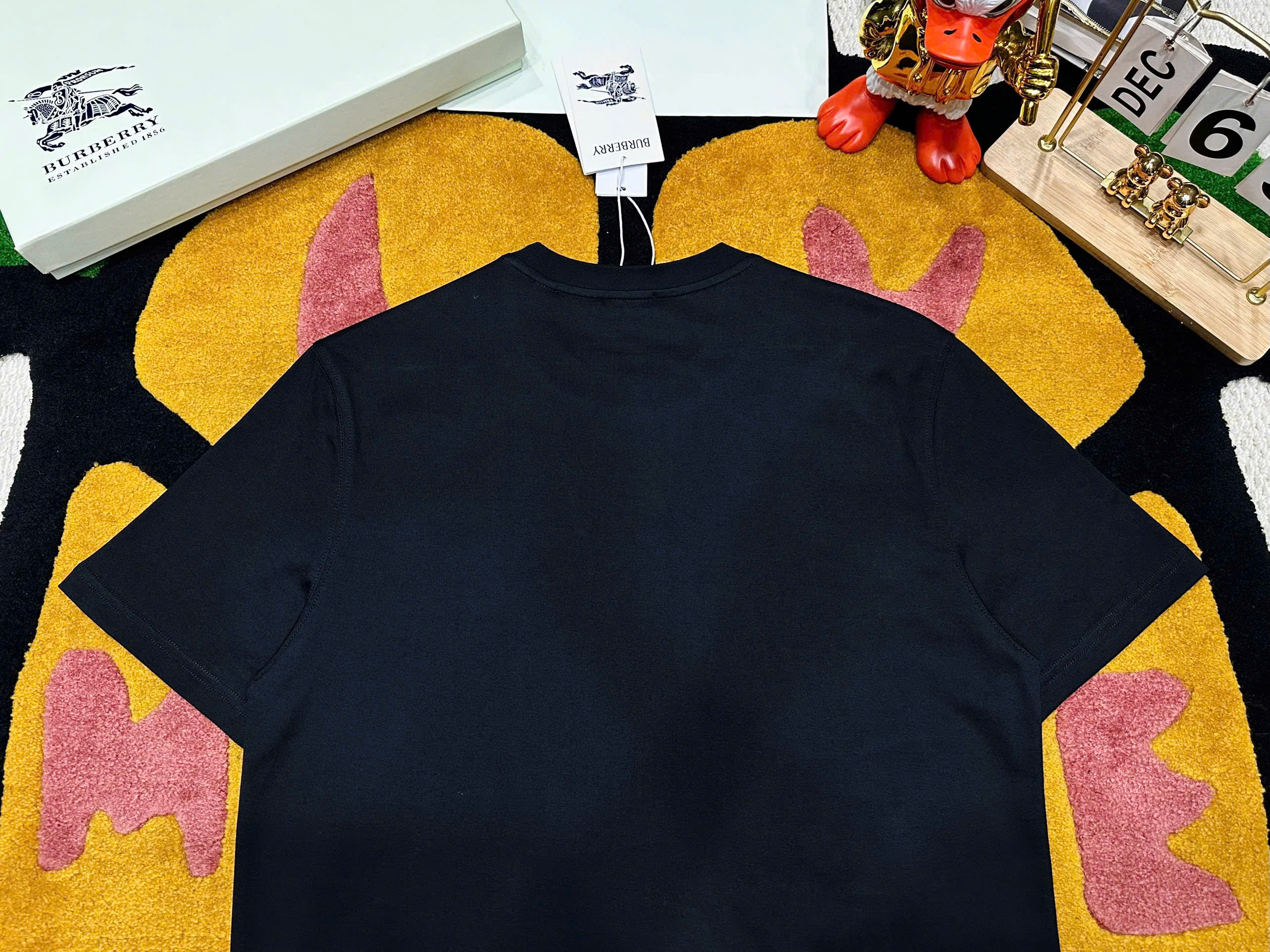 Áo phông T shirt Burberry BBR logo thêu ngựa bay ngực Like Auth S-L MK\Đen