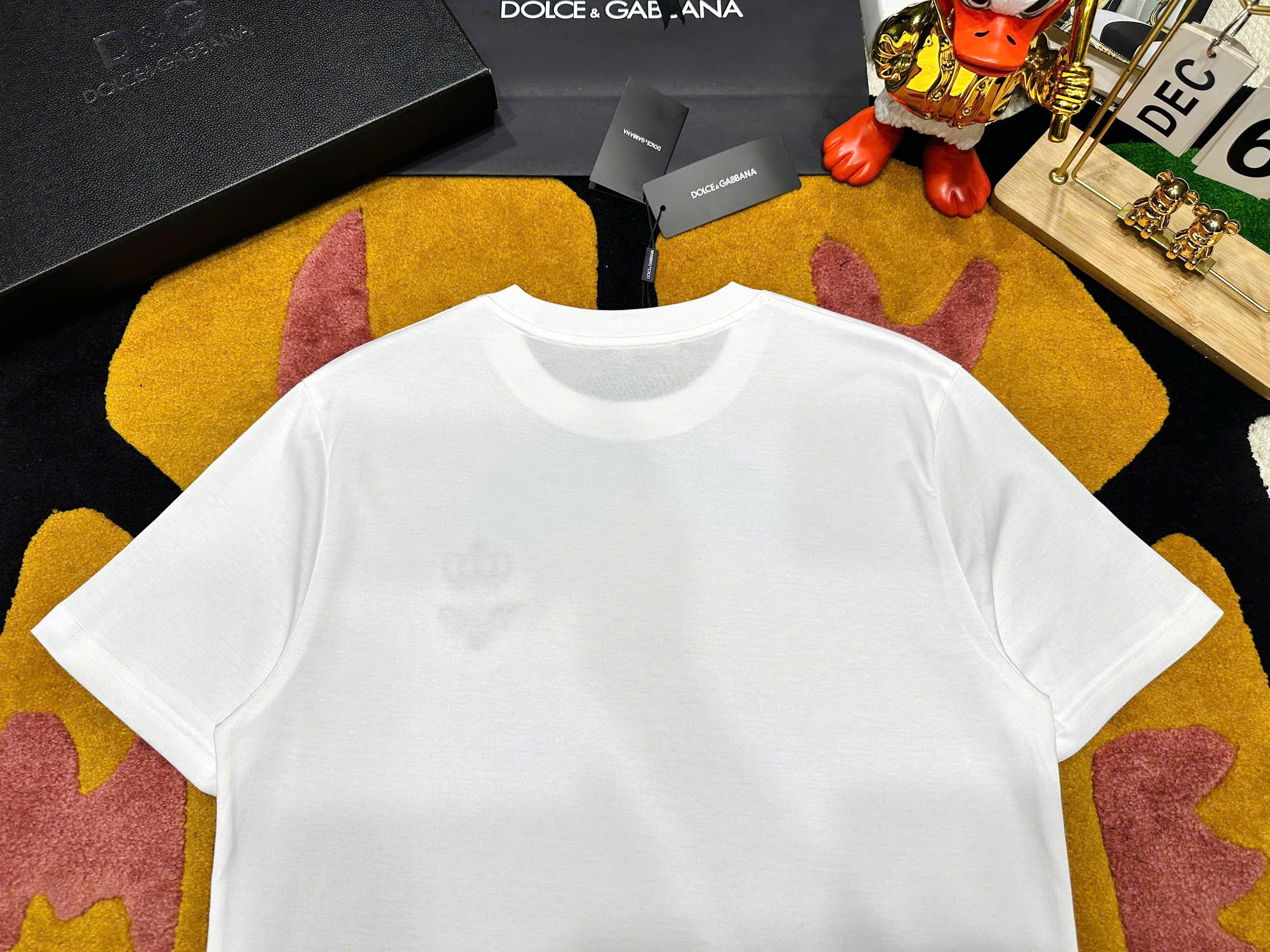 Áo phông T shirt Dolce Gabbana DG họa tiết Ong Vương Miện thêu ngực Like Auth S-L MK\Trắng