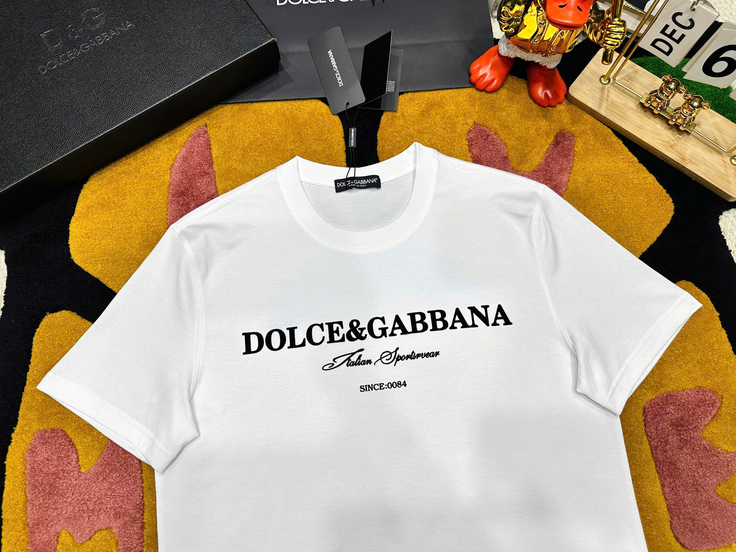 Áo phông T shirt Dolce Gabbana DG logo ngực Like Auth S-L MK\trắng
