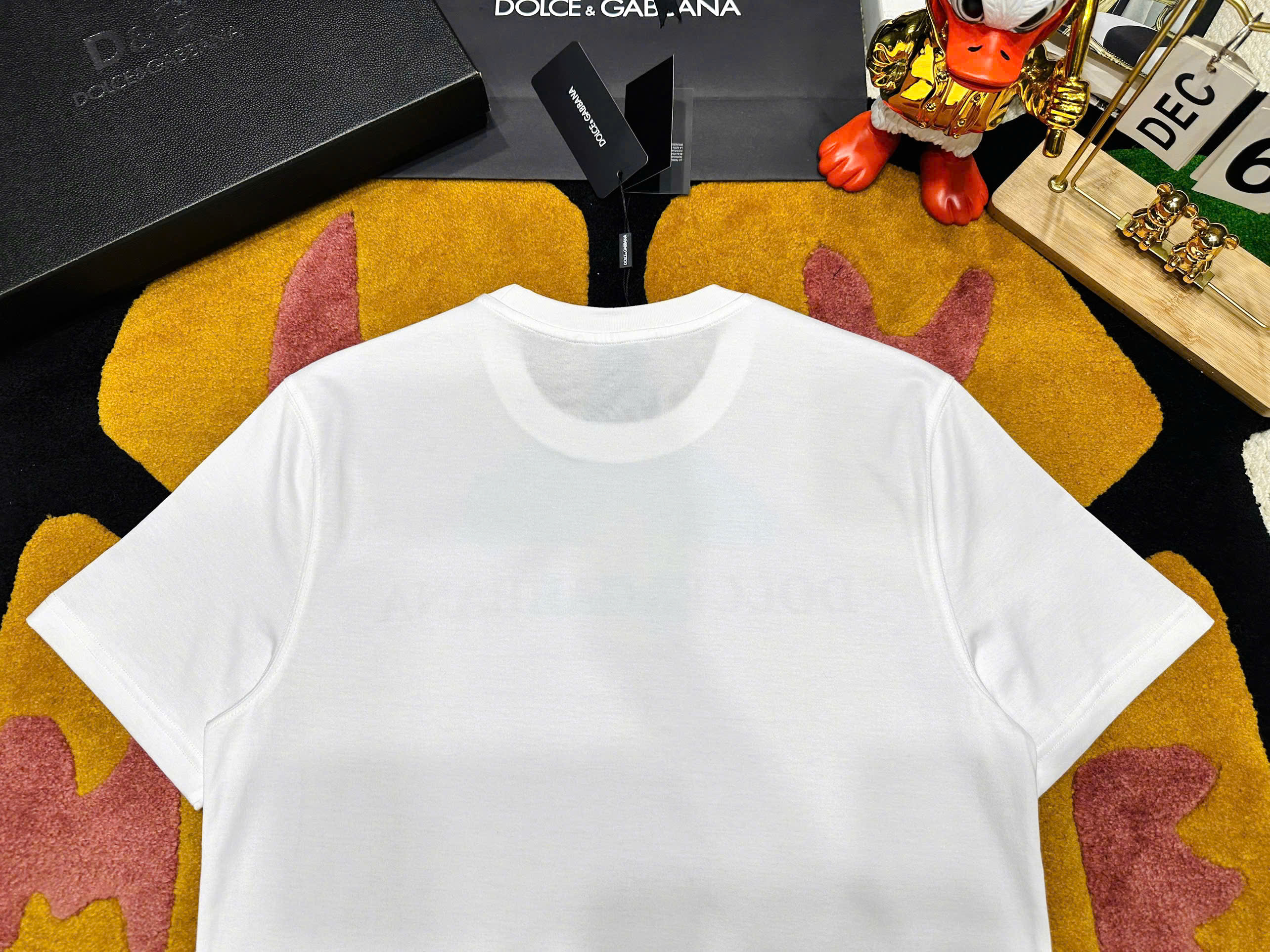 Áo phông T shirt Dolce Gabbana DG logo ngực Like Auth S-L MK\trắng