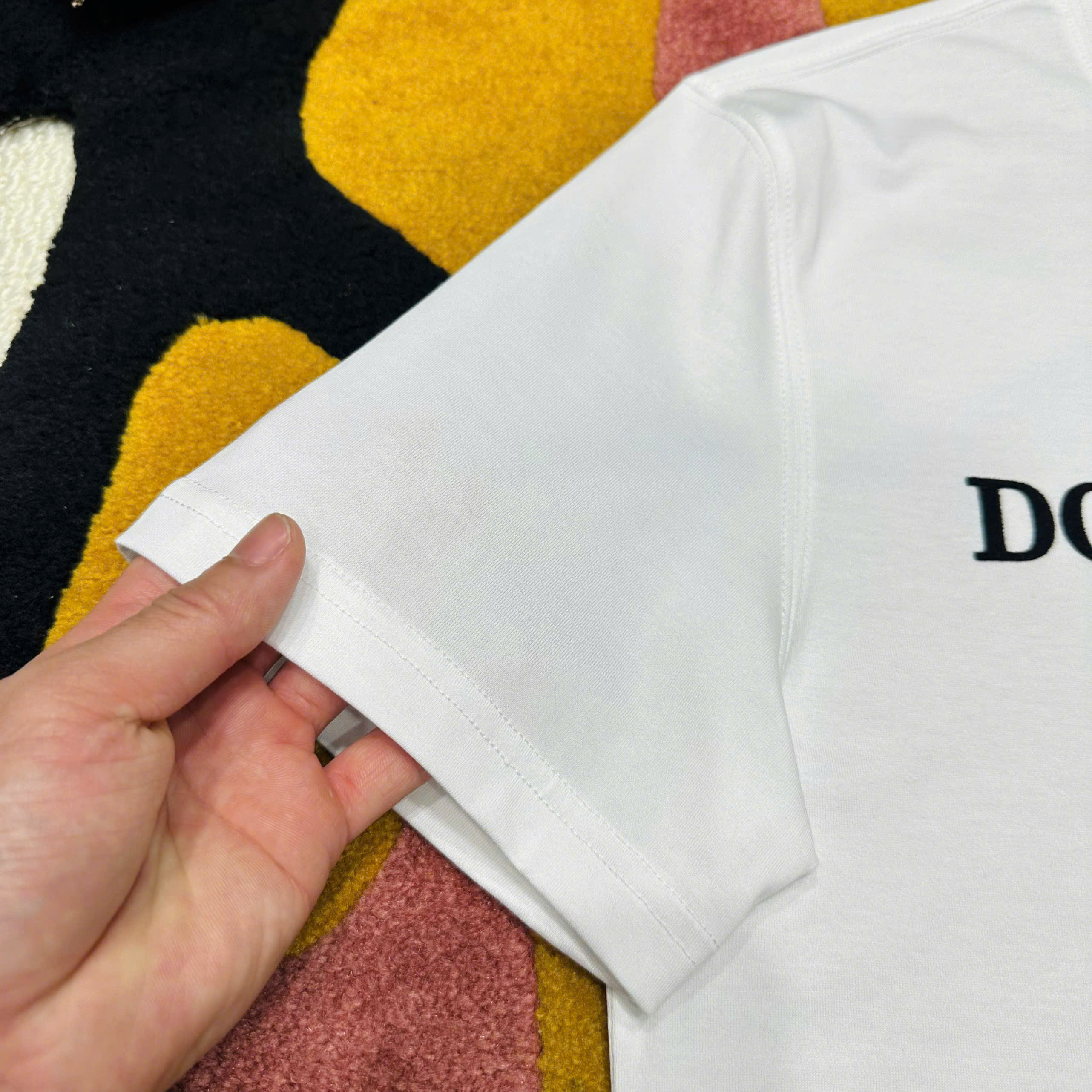 Áo phông T shirt Dolce Gabbana DG logo ngực Like Auth S-L MK\trắng