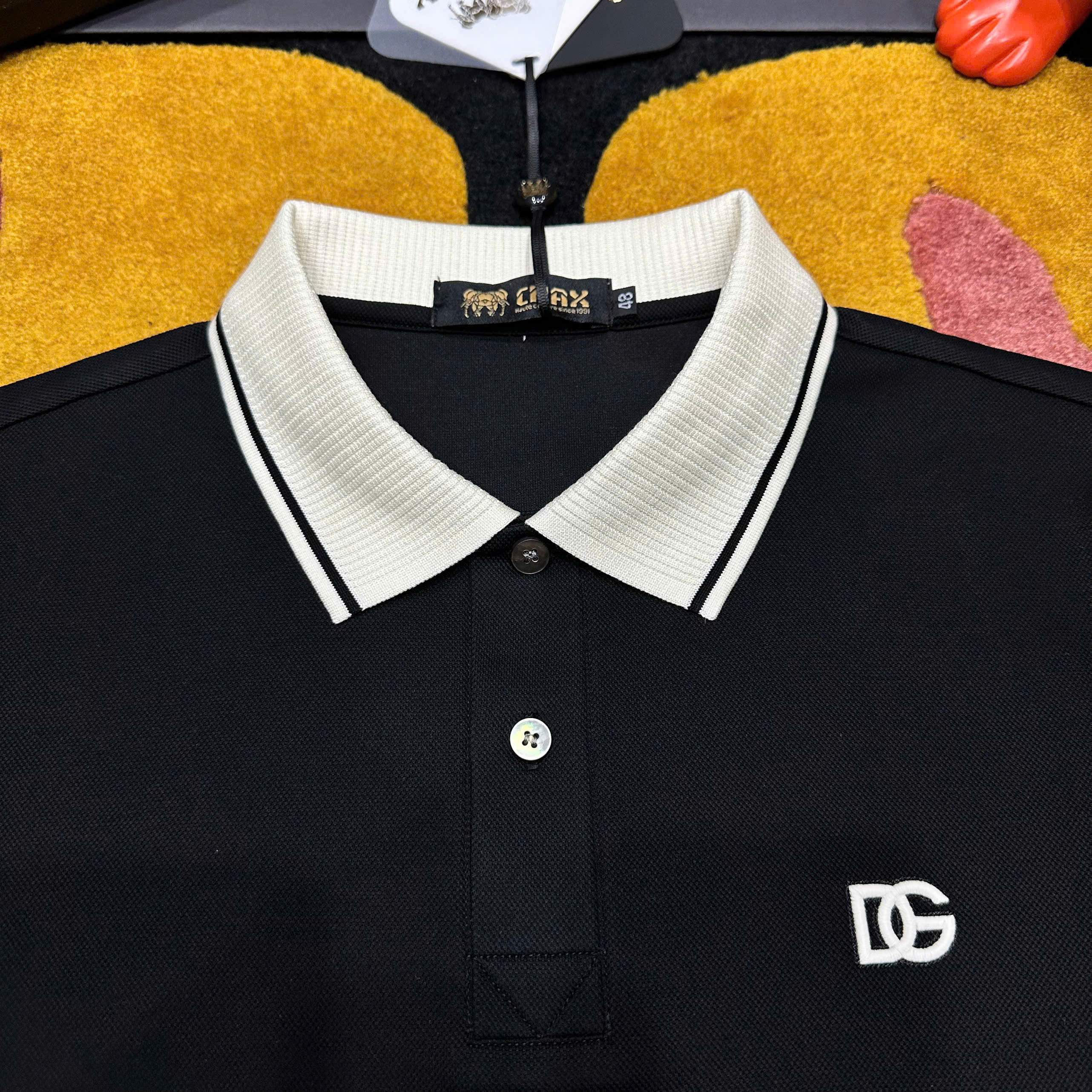 Áo polo Dolce Gabbana DG Đen cổ Trắng kẻ sọc viền logo thêu ngực Like Auth 48-52 MK