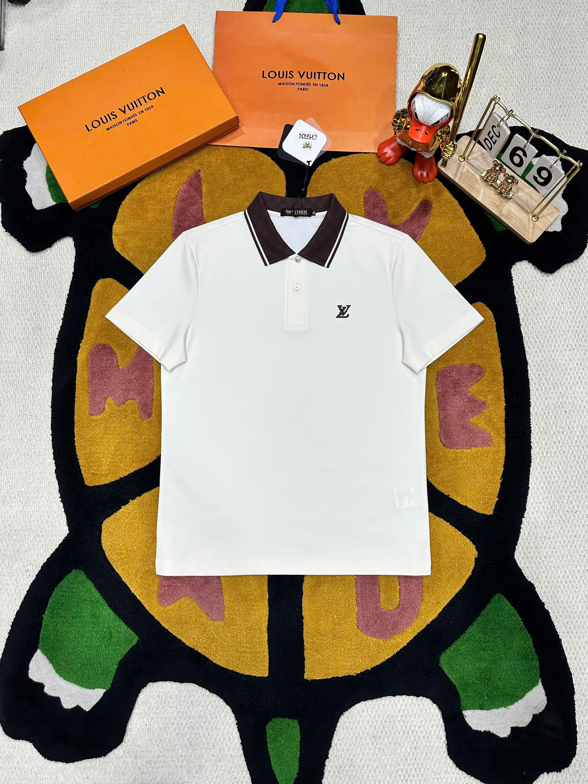 Áo polo Louis Vuitton LV check cổ caro logo thêu ngực Like Auth 48-52 MK\trắng