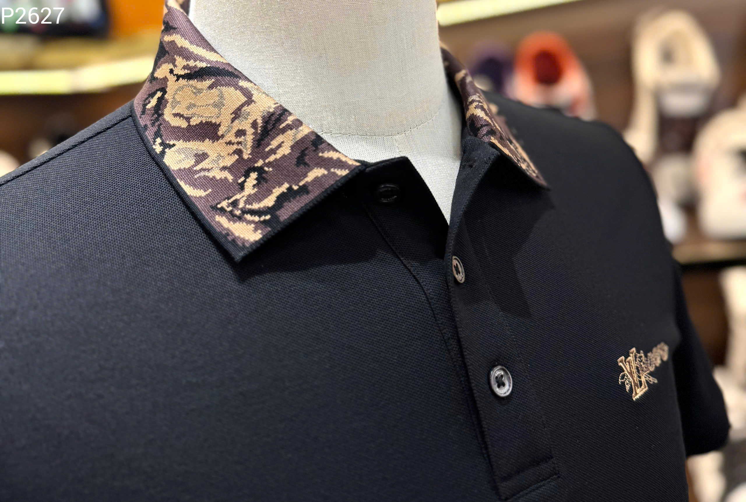 Áo polo Louis Vuitton LV check cổ hoa logo thêu ngực Like Auth S-XL MK