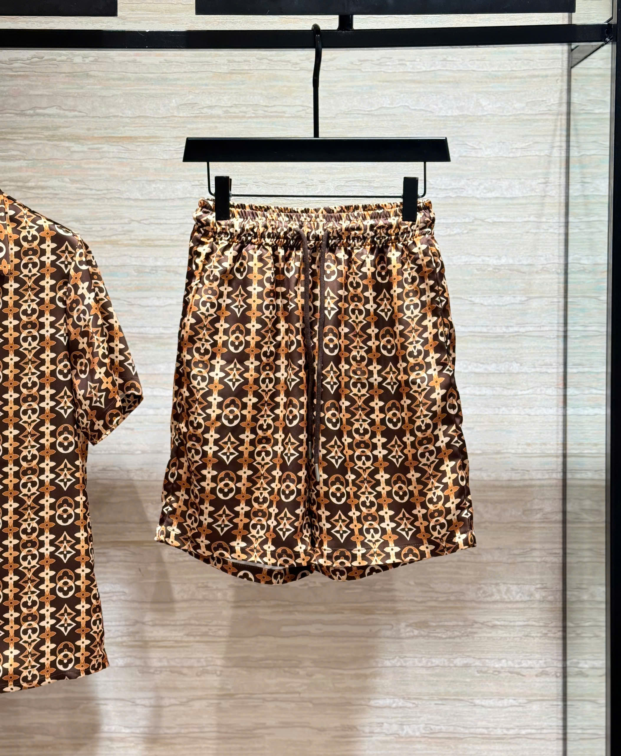 Set bộ lụa hè Louis Vuitton LV Nâu monogram 3D Like Auth M-XXL DDT