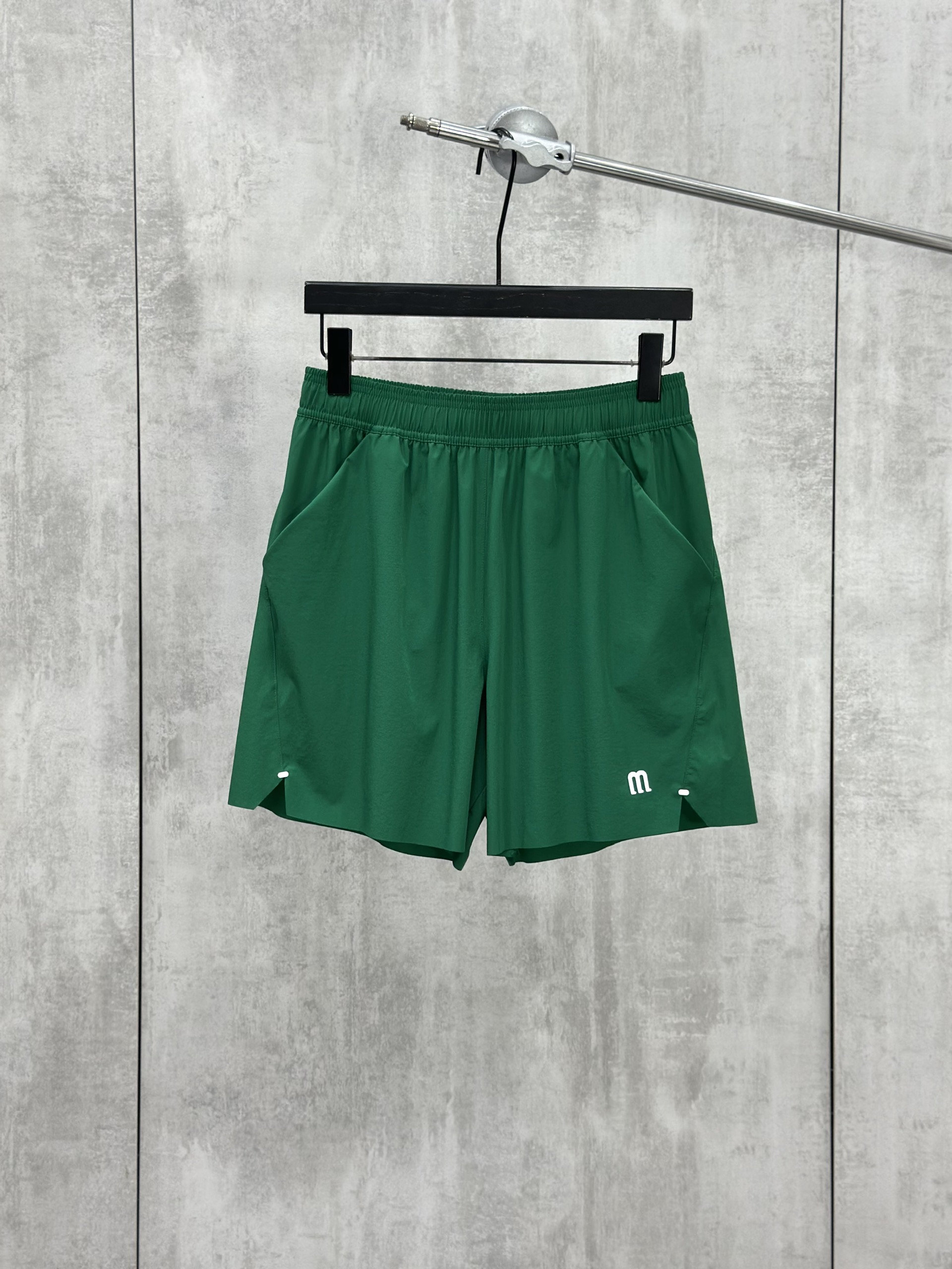 Quần short đùi gió thể thao Manesti new 2026 Like Auth S-XL VTN