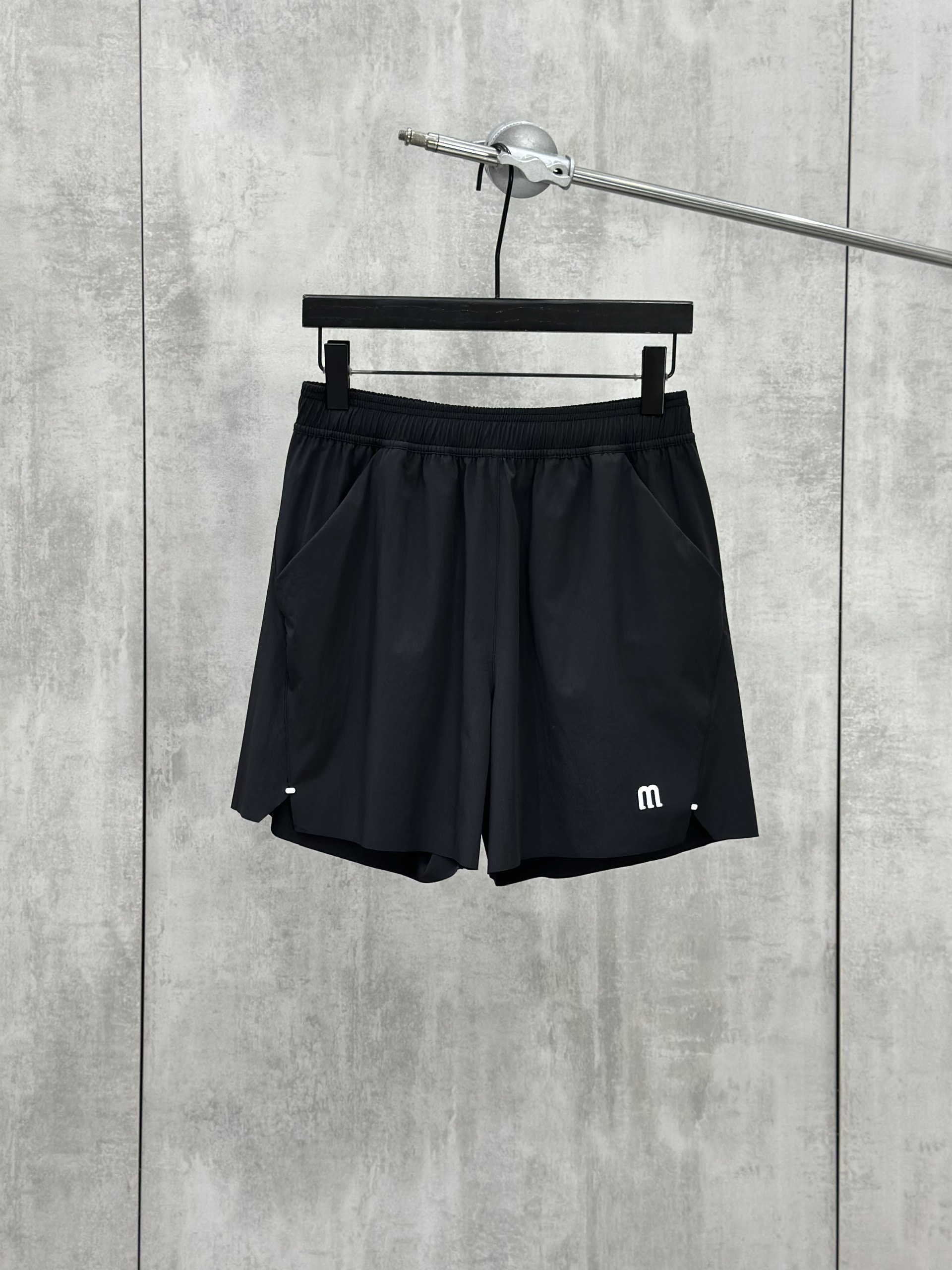 Quần short đùi gió thể thao Manesti new 2026 Like Auth S-XL VTN