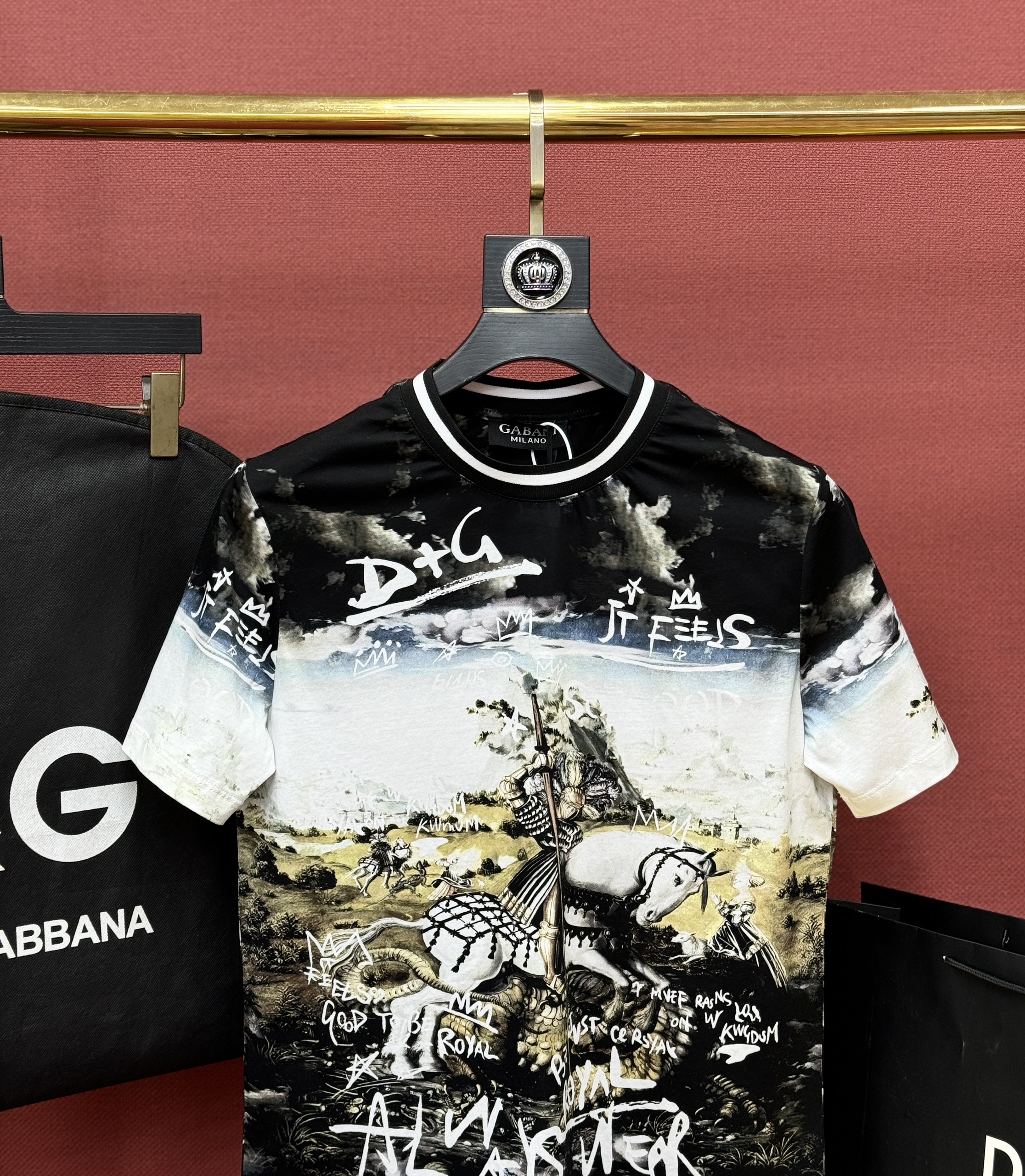 Áo phông T shirt hình Dolce Gabbana DG họa tiết kỵ sỹ Royal Like Auth 44-50 CD