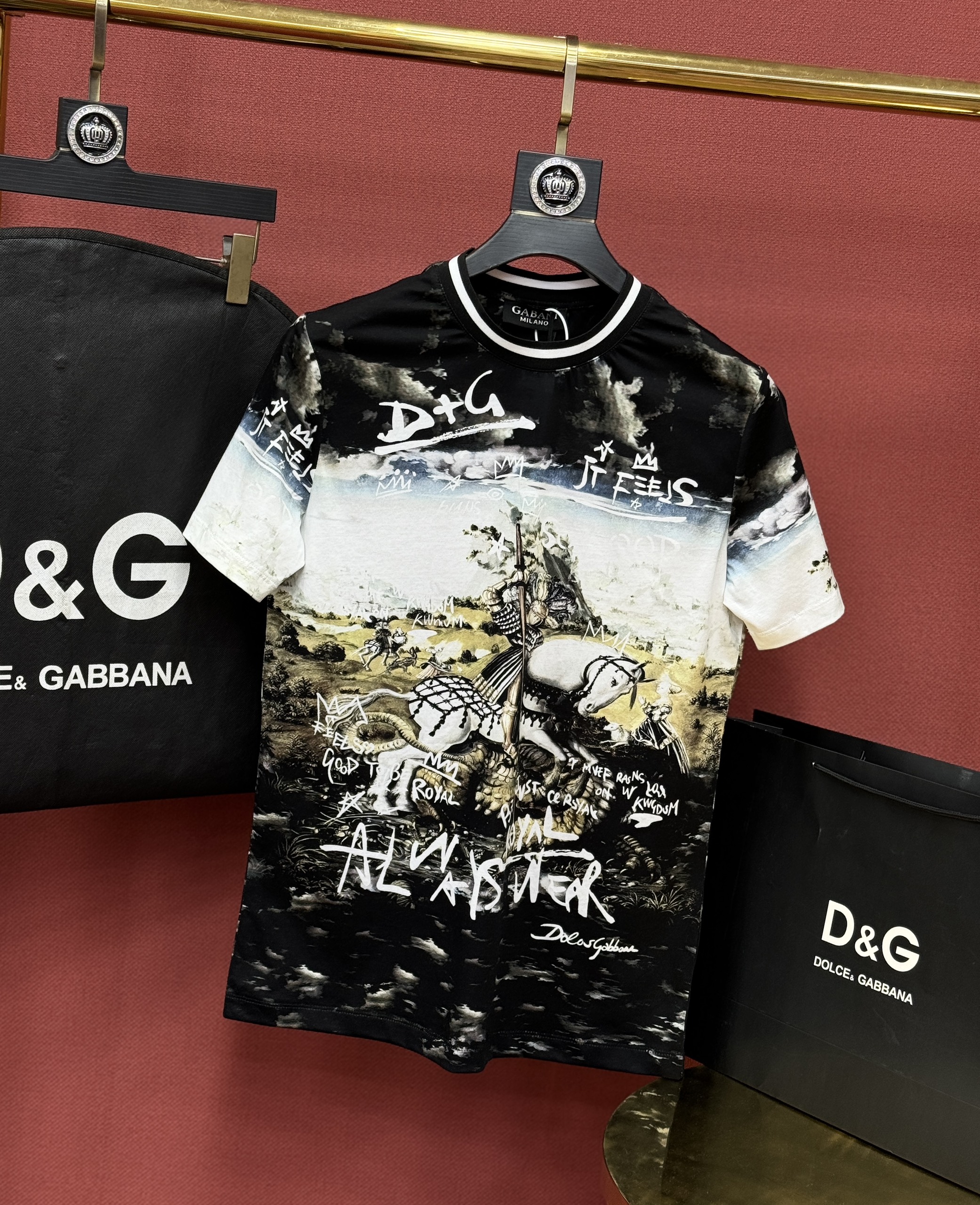 Áo phông T shirt hình Dolce Gabbana DG họa tiết kỵ sỹ Royal Like Auth 44-50 CD